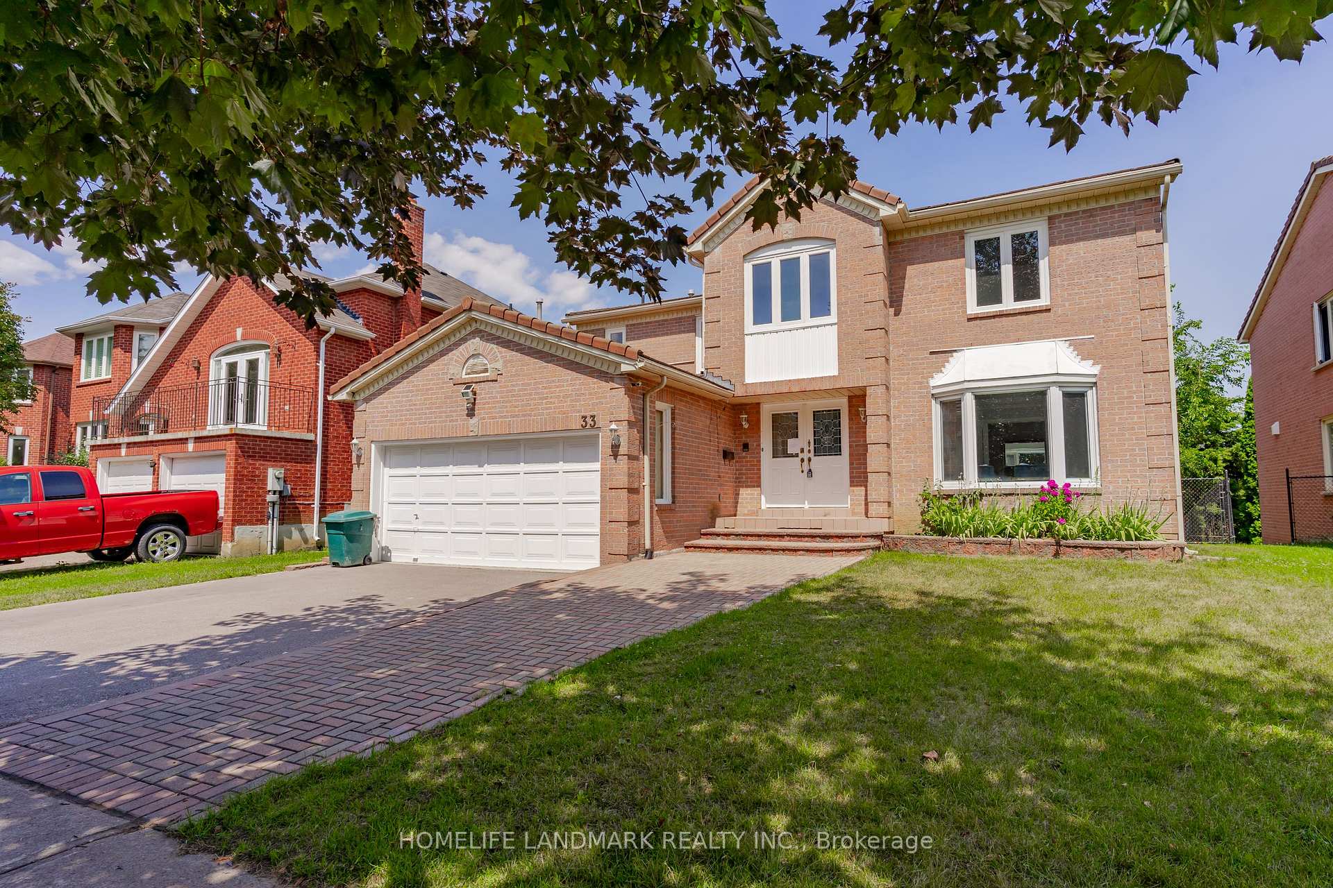 Photo 1 of 33 John Stiver Crescent, Markham, Buttonville — HOMEH
