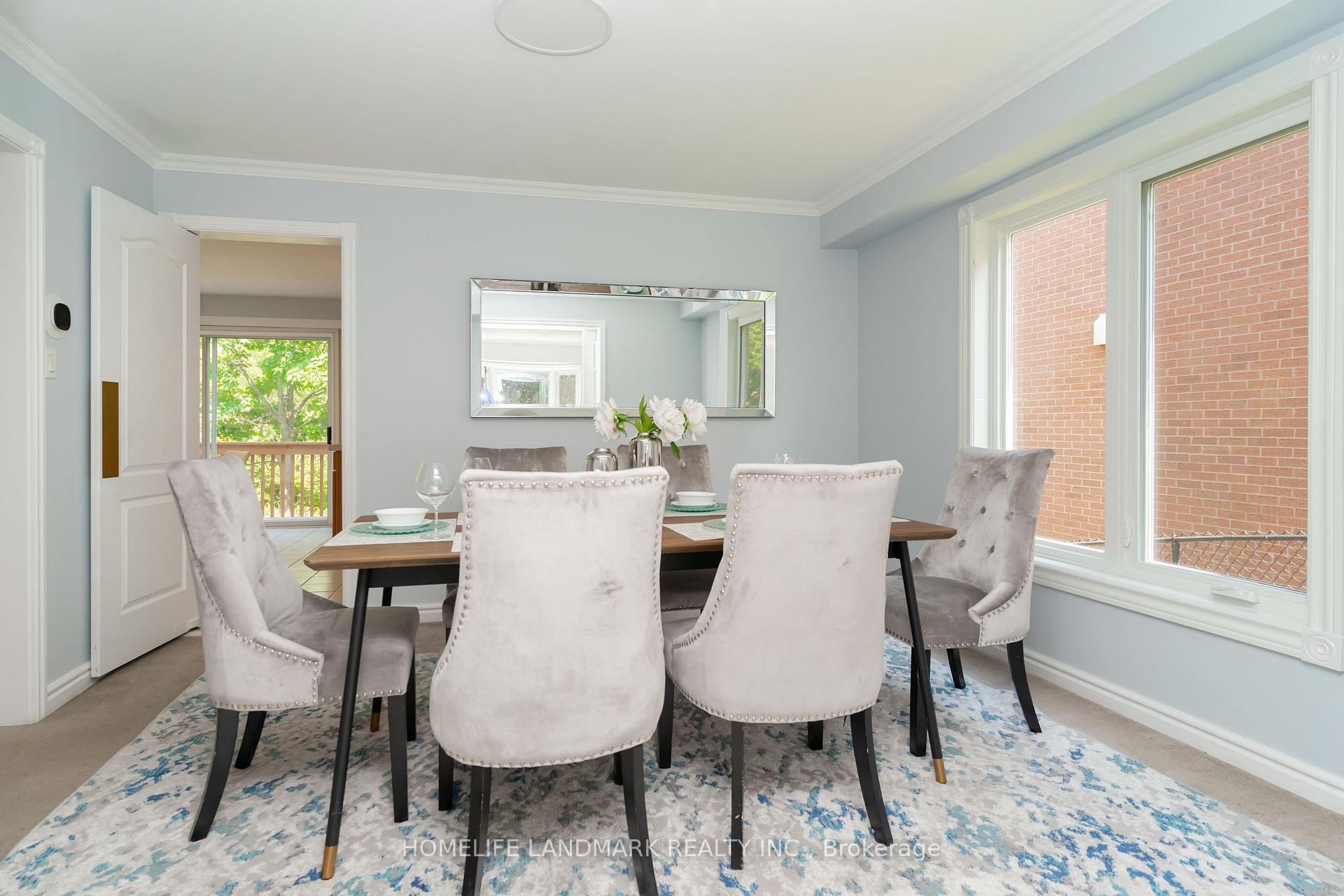 Photo 9 of 33 John Stiver Crescent, Markham, Buttonville — HOMEH