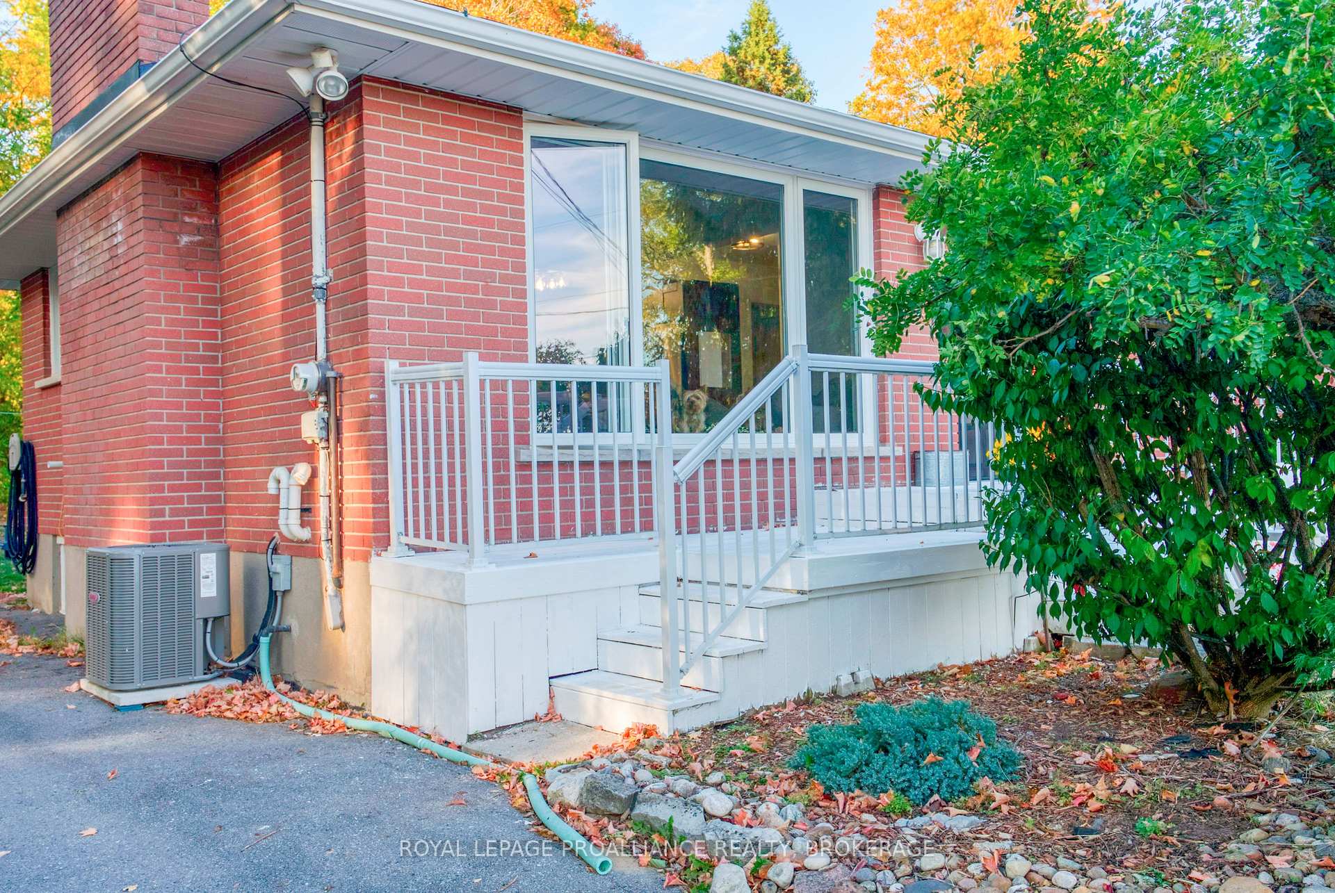 Photo 2 of 2679 Patterson Road, Kingston, City North of 401 — HOMEH