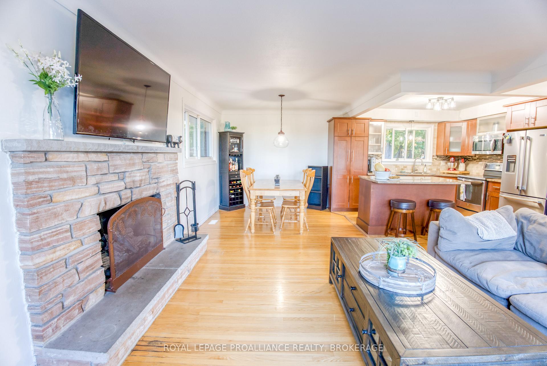 Photo 15 of 2679 Patterson Road, Kingston, City North of 401 — HOMEH
