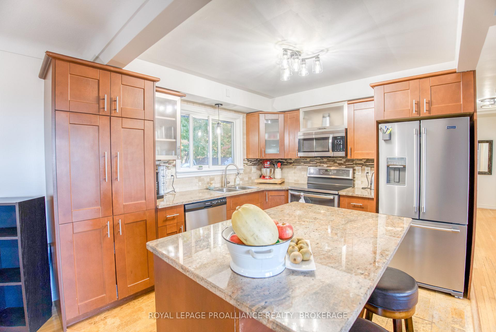 Photo 16 of 2679 Patterson Road, Kingston, City North of 401 — HOMEH