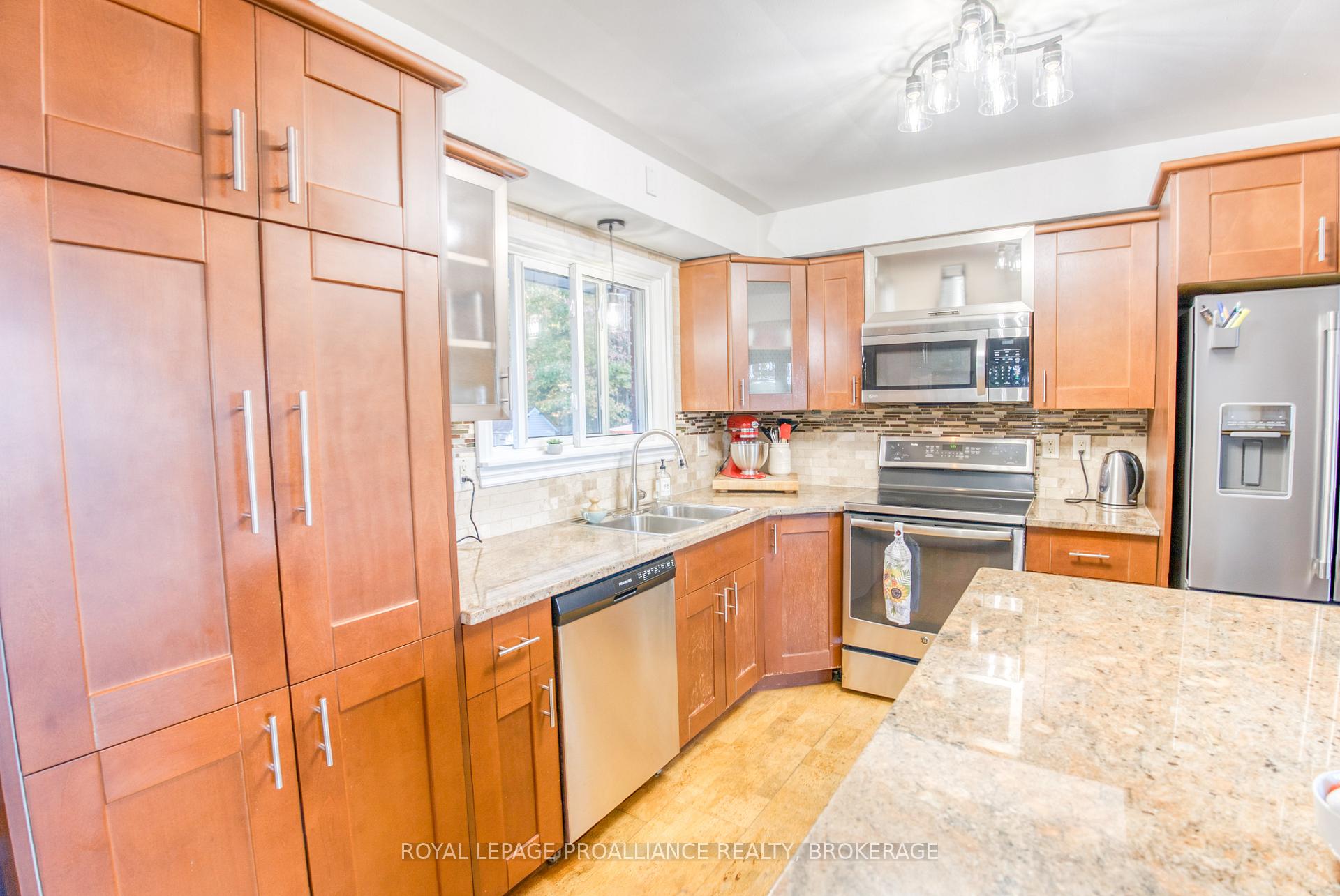 Photo 17 of 2679 Patterson Road, Kingston, City North of 401 — HOMEH