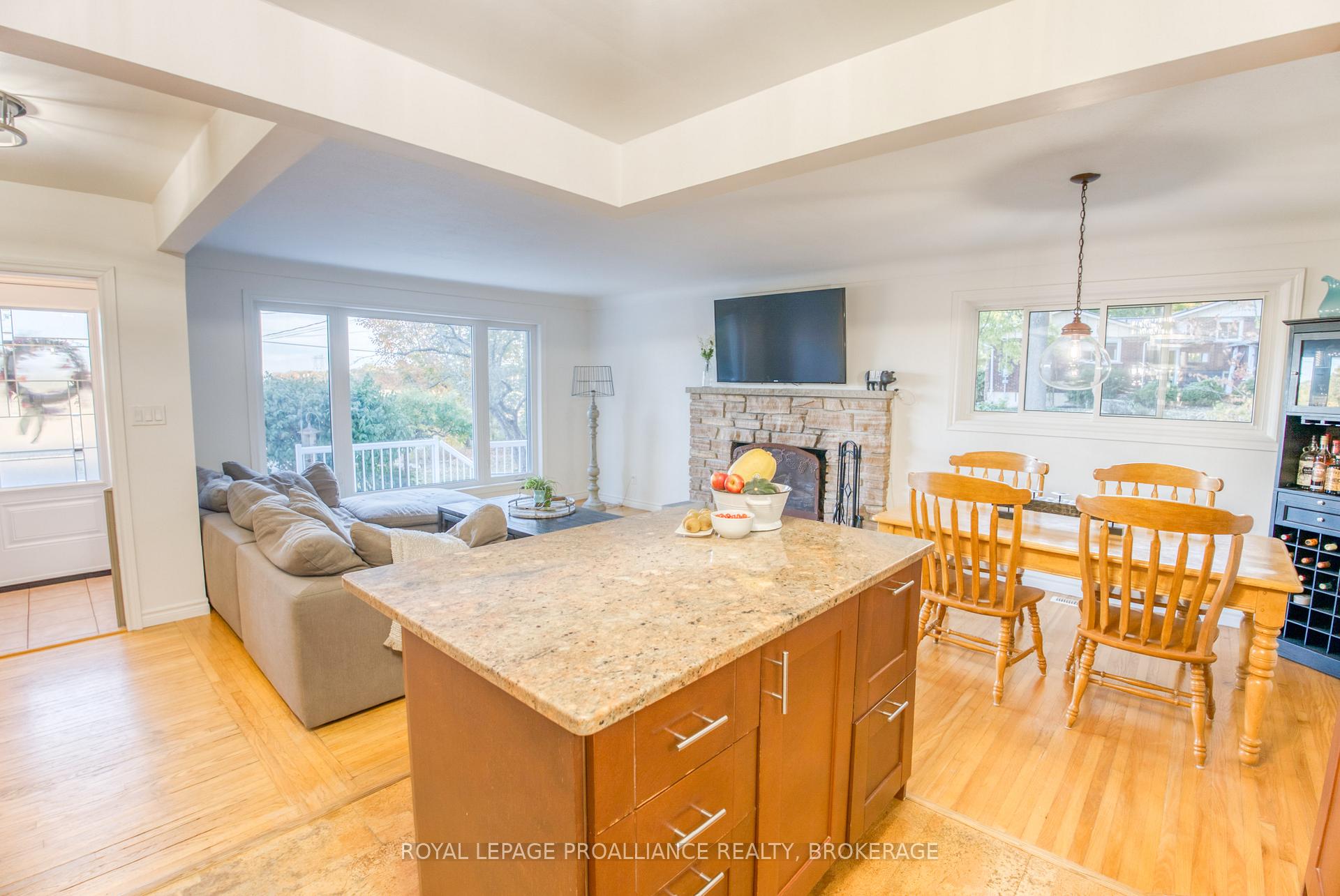 Photo 18 of 2679 Patterson Road, Kingston, City North of 401 — HOMEH