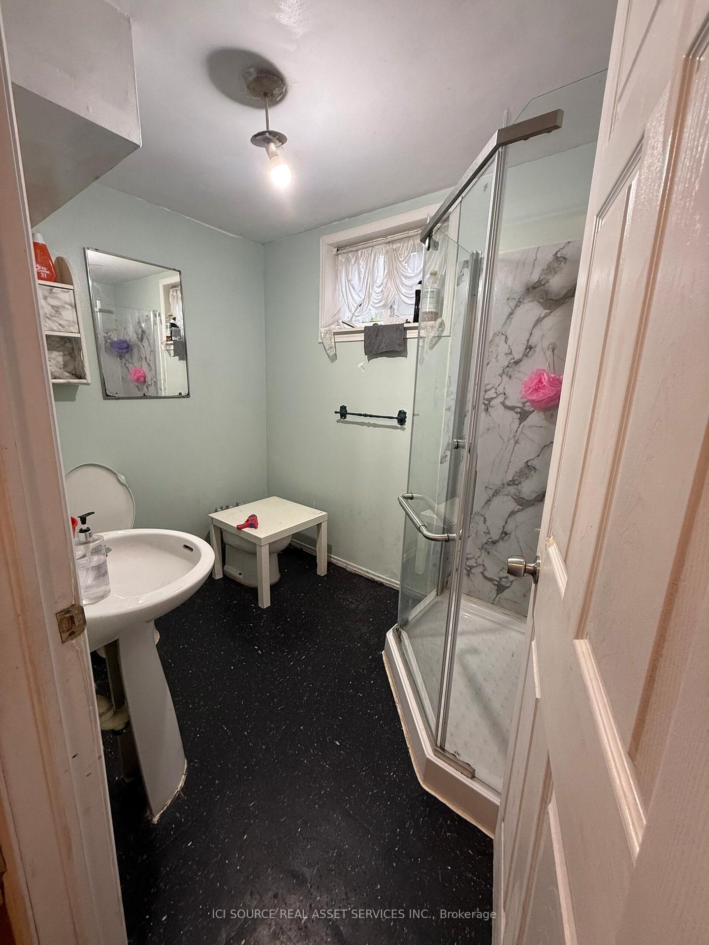 Photo 8 of Unit Basement, 54 Dewberry Drive, Markham, Middlefield — HOMEH