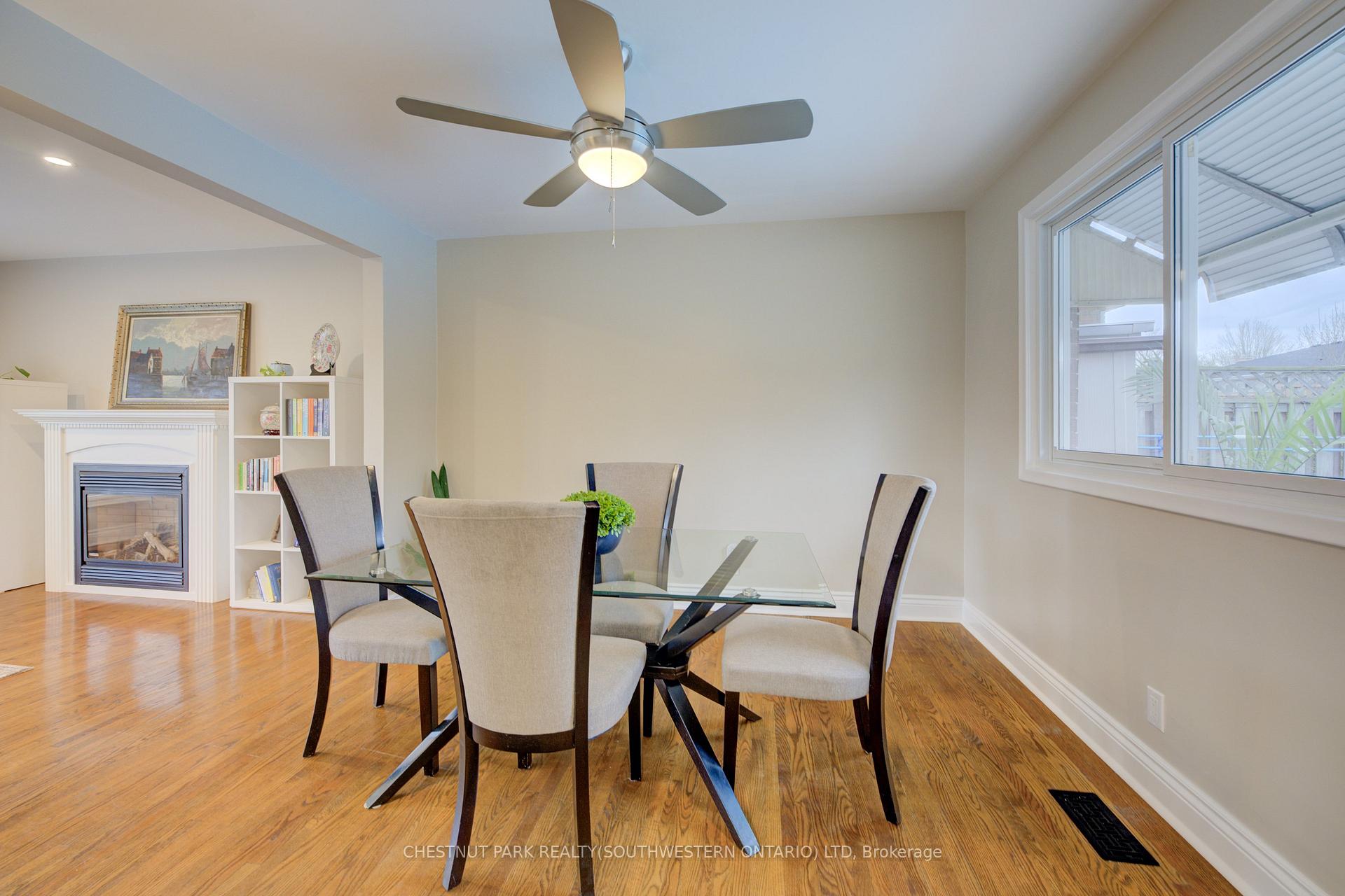 Photo 11 of 103 Montcalm Drive, Kitchener — HOMEH