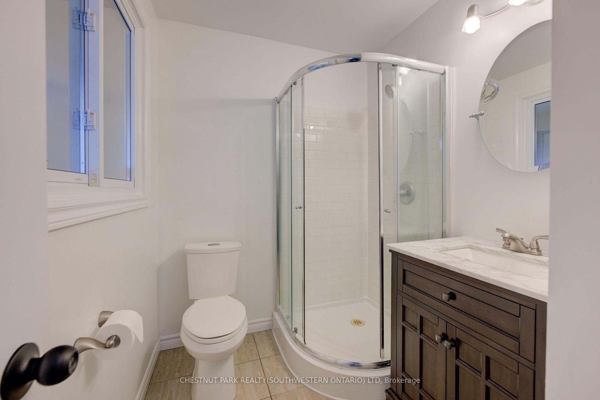 Photo 24 of 103 Montcalm Drive, Kitchener — HOMEH