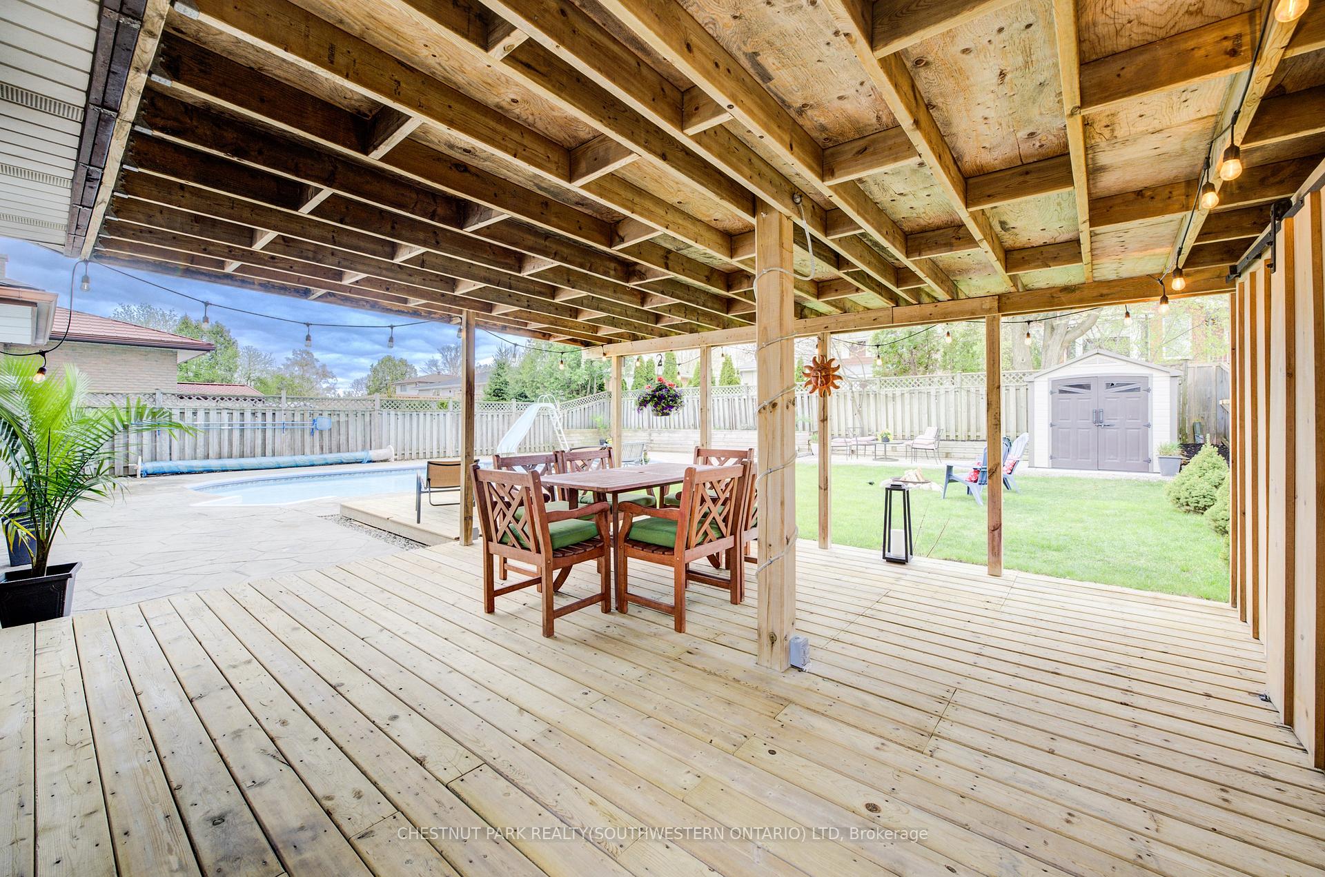 Photo 40 of 103 Montcalm Drive, Kitchener — HOMEH