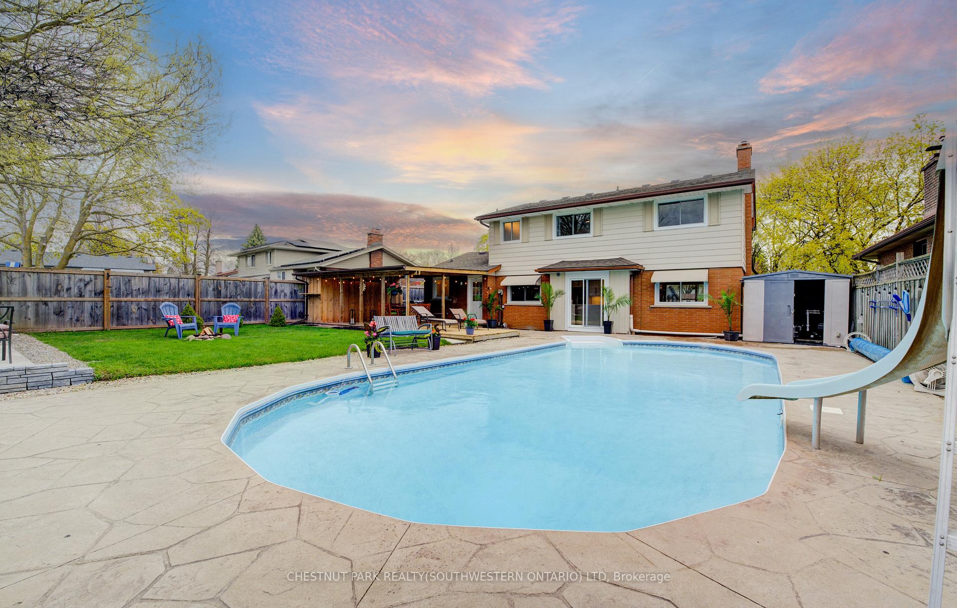 Photo 43 of 103 Montcalm Drive, Kitchener — HOMEH