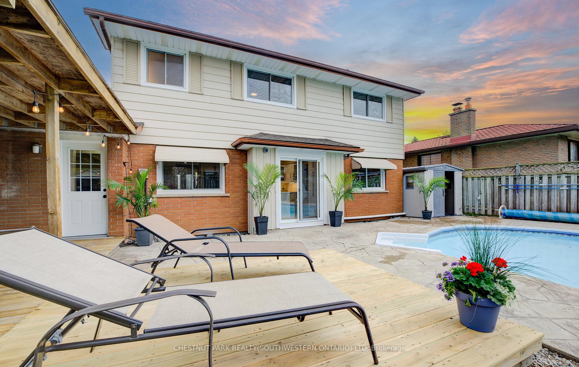 Photo 45 of 103 Montcalm Drive, Kitchener — HOMEH