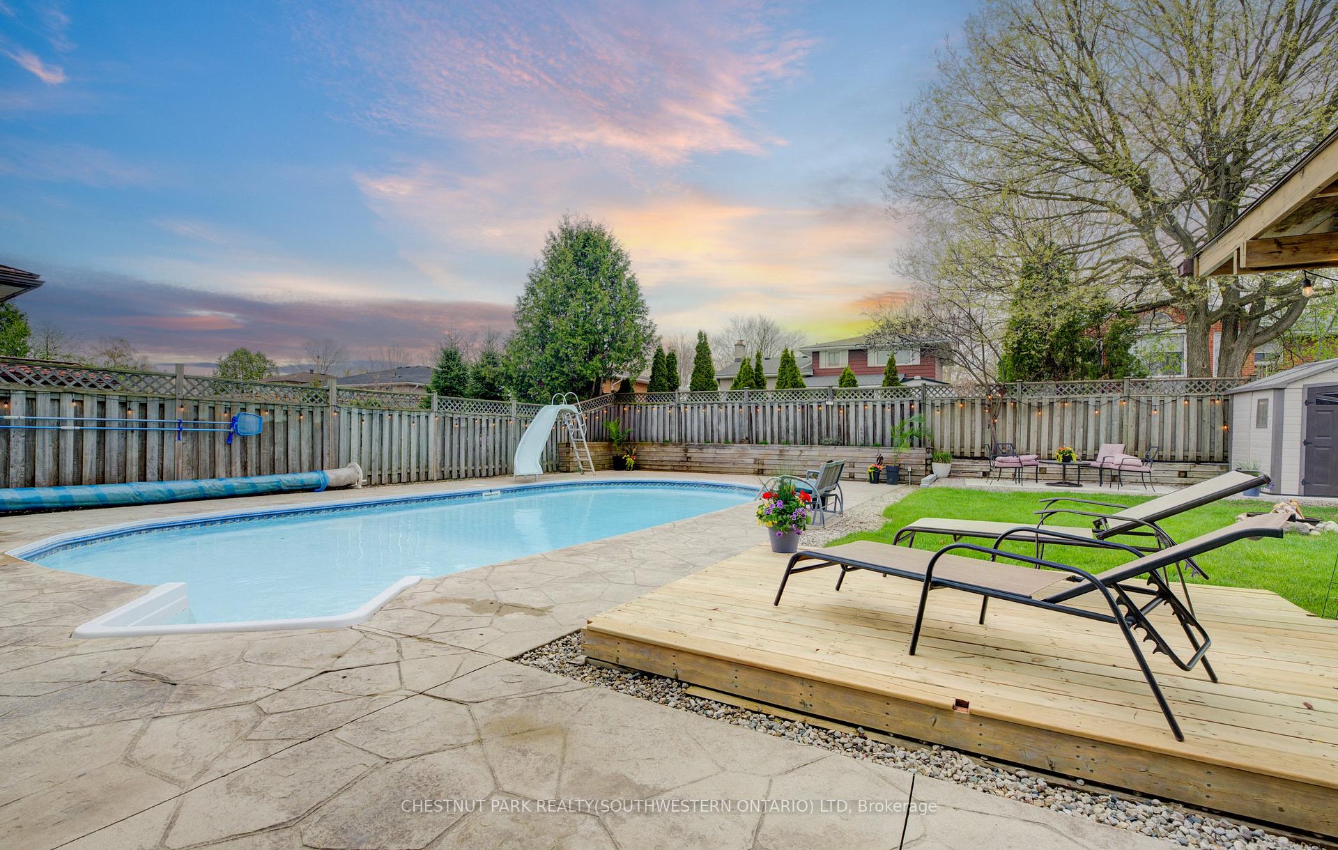 Photo 46 of 103 Montcalm Drive, Kitchener — HOMEH