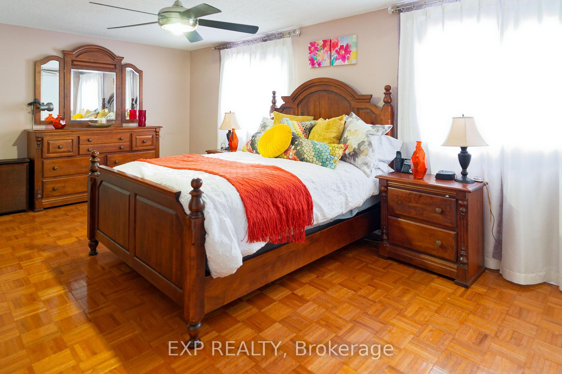 Photo 7 of 24 Jaffray Road, Markham, Milliken Mills East — HOMEH