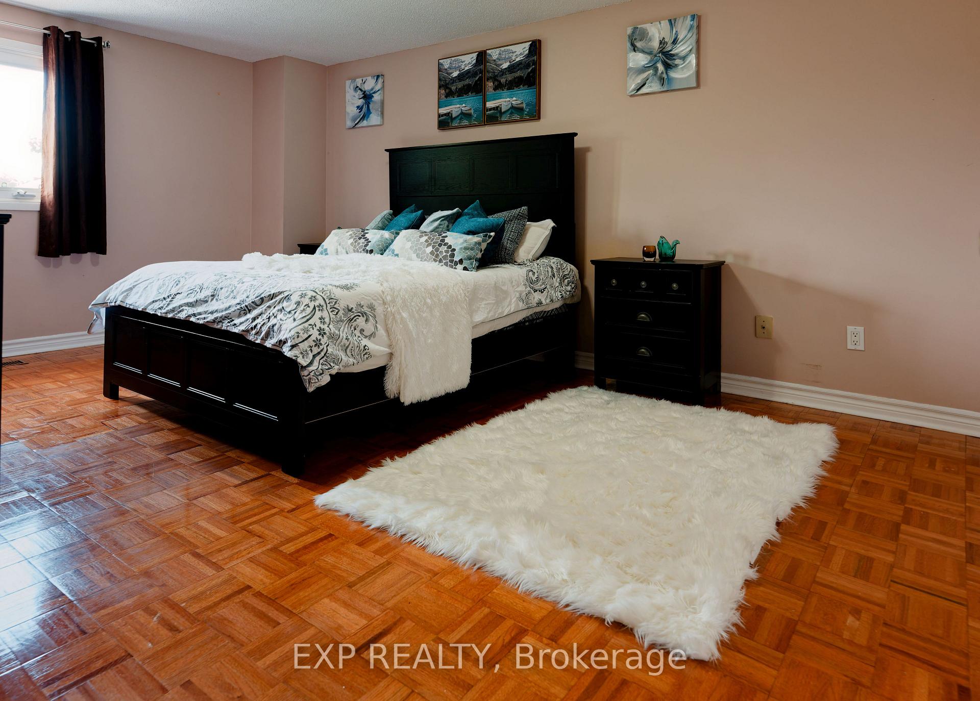 Photo 8 of 24 Jaffray Road, Markham, Milliken Mills East — HOMEH