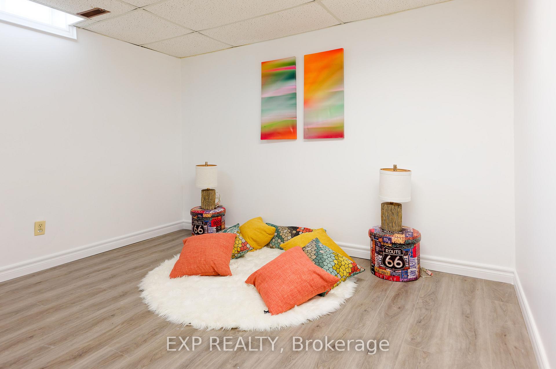 Photo 13 of 24 Jaffray Road, Markham, Milliken Mills East — HOMEH