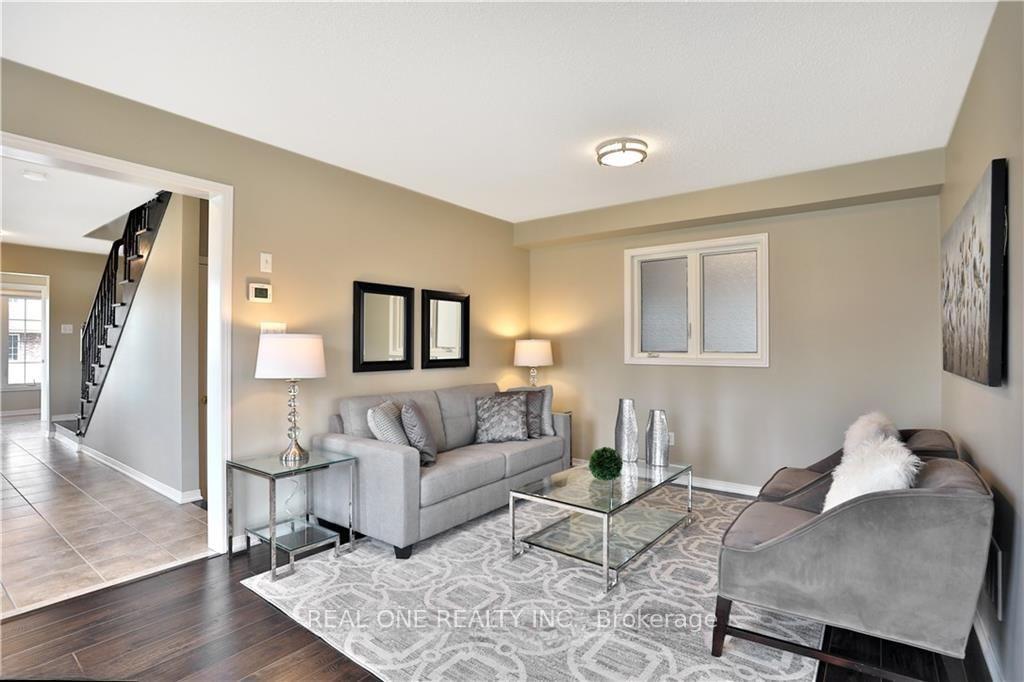 Photo 8 of 70 Mcknight Avenue, Hamilton, Waterdown — HOMEH