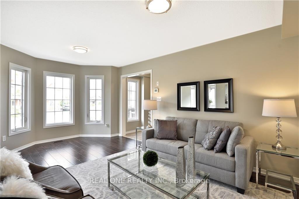 Photo 10 of 70 Mcknight Avenue, Hamilton, Waterdown — HOMEH