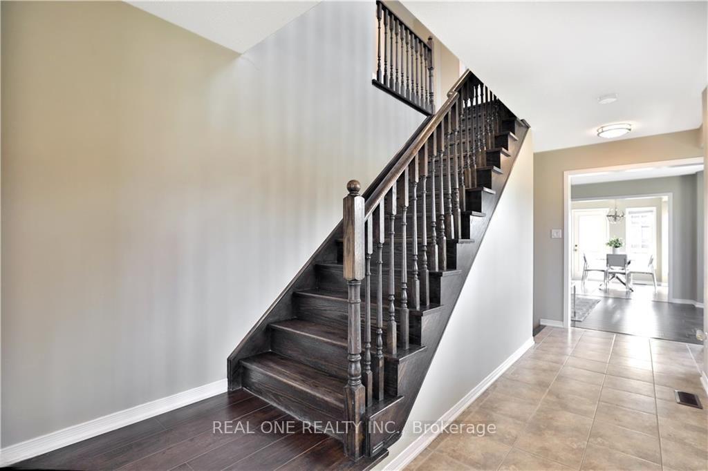Photo 13 of 70 Mcknight Avenue, Hamilton, Waterdown — HOMEH