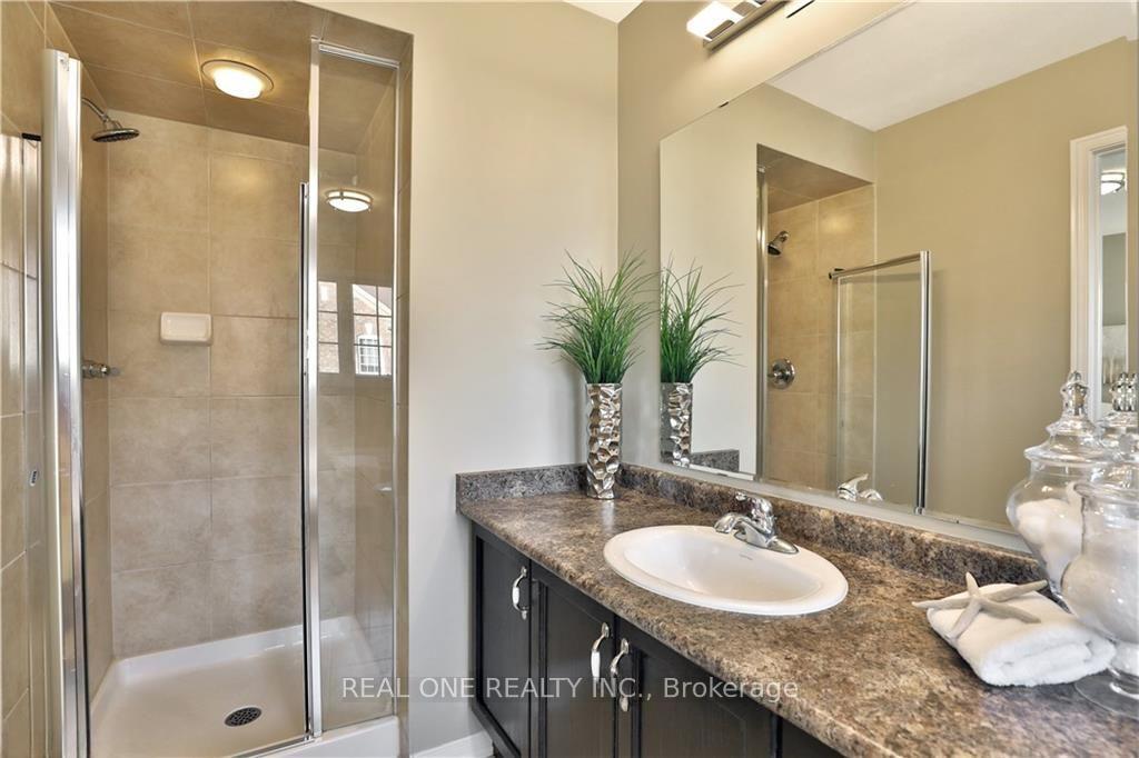 Photo 17 of 70 Mcknight Avenue, Hamilton, Waterdown — HOMEH