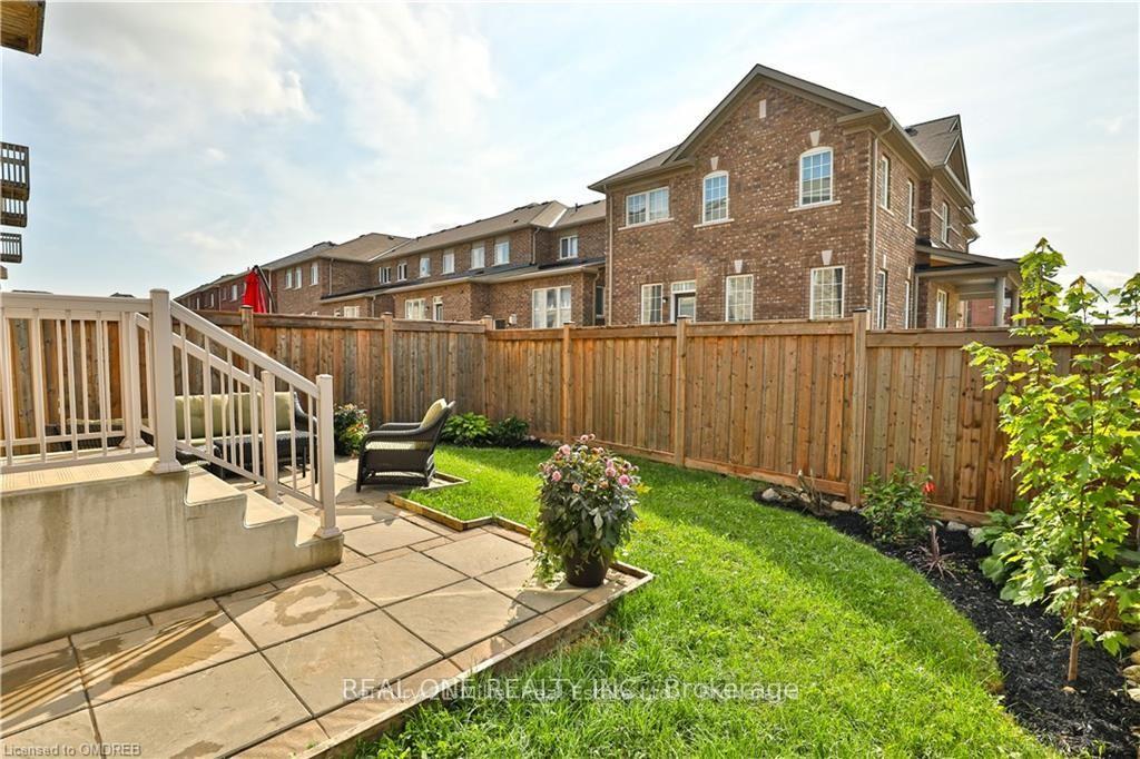 Photo 24 of 70 Mcknight Avenue, Hamilton, Waterdown — HOMEH