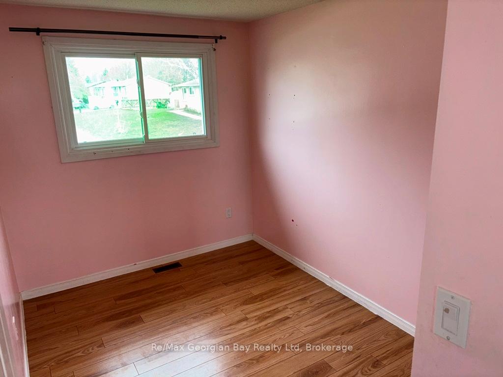 Photo 9 of 269 Chaingate Drive, Midland — HOMEH