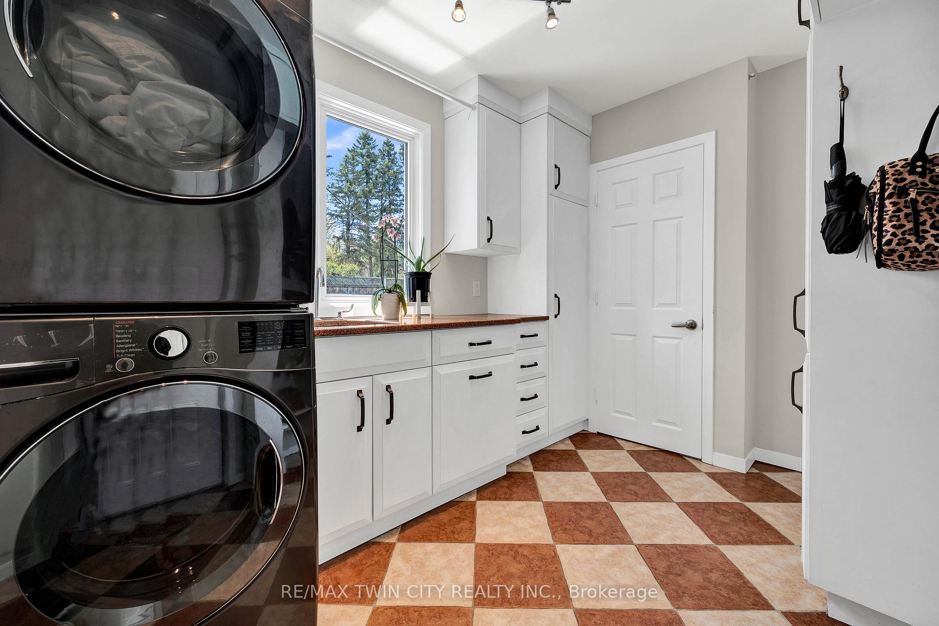 Photo 27 of 223 Claremont Avenue, Kitchener — HOMEH