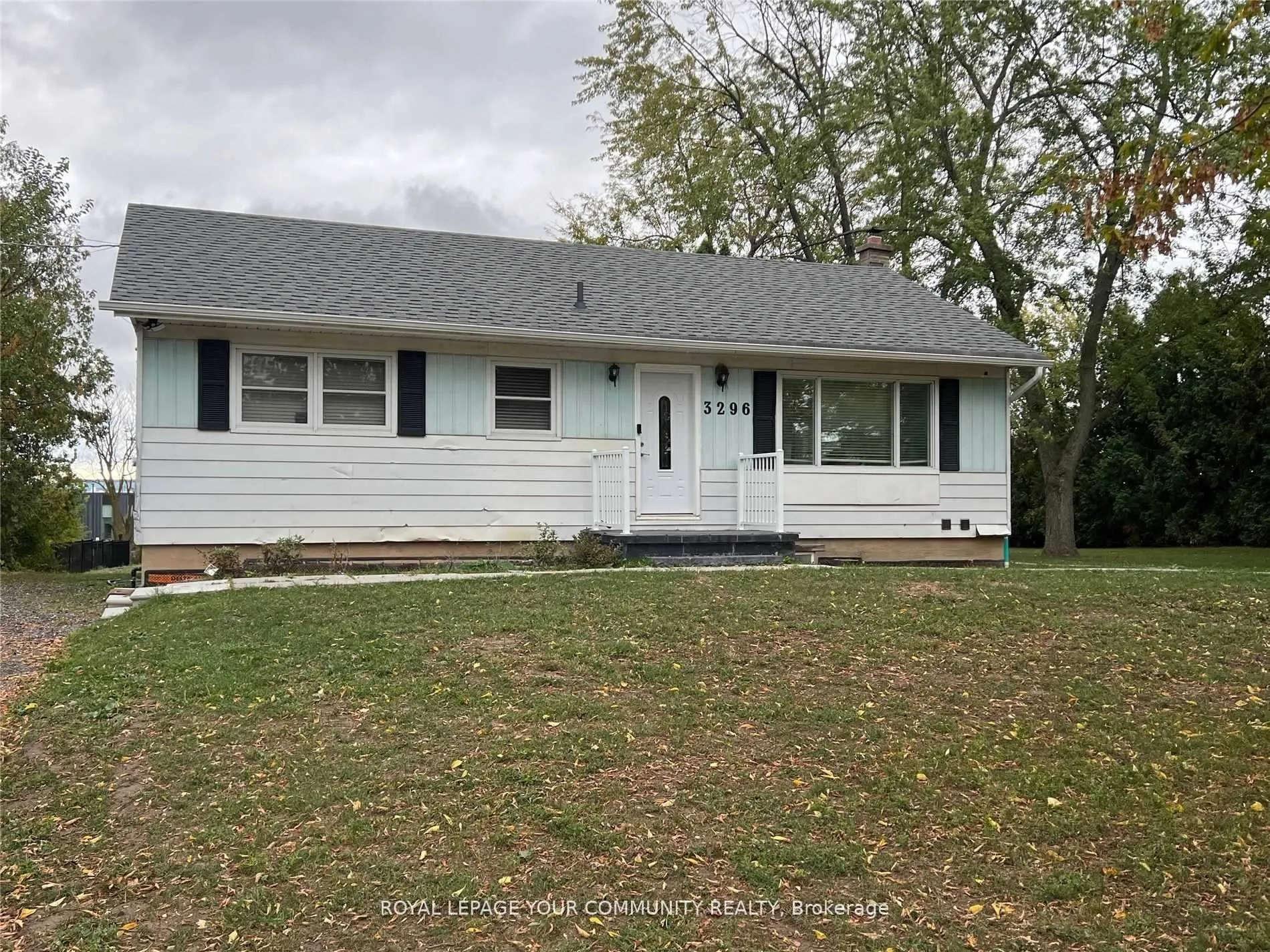 Front of 3296 Given Lane
