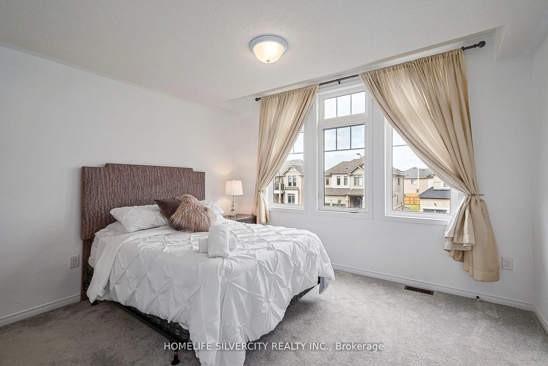 Photo 7 of 5 kirby Avenue, Collingwood — HOMEH