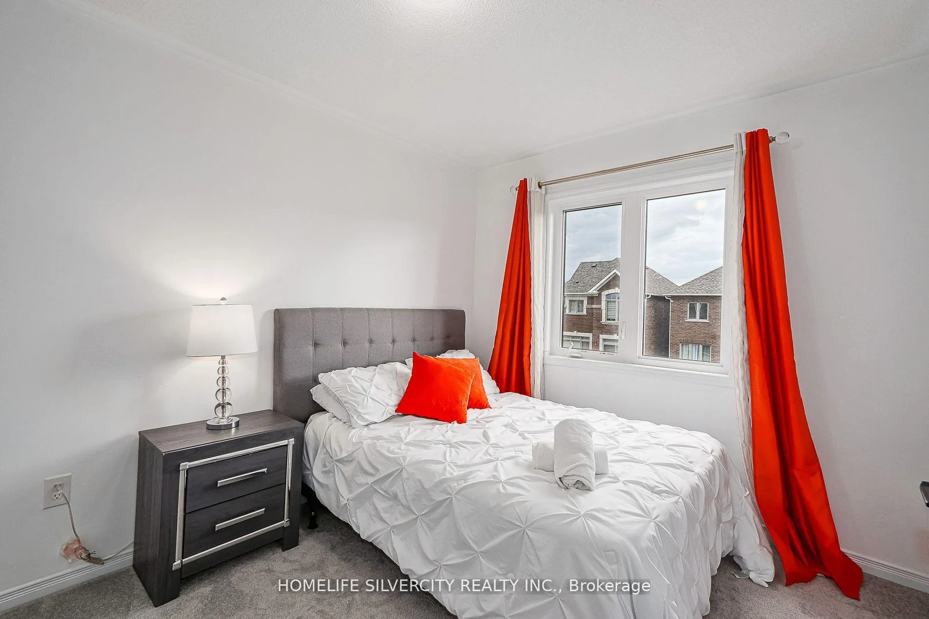 Photo 11 of 5 kirby Avenue, Collingwood — HOMEH