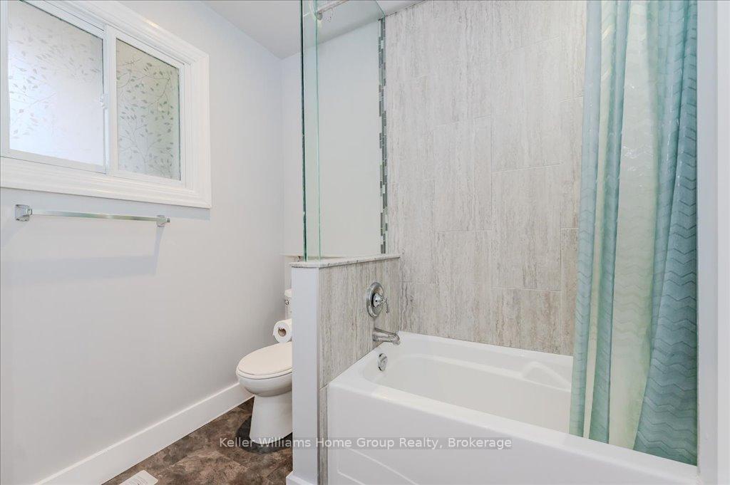 Photo 20 of 66 Traynor Avenue, Kitchener — HOMEH