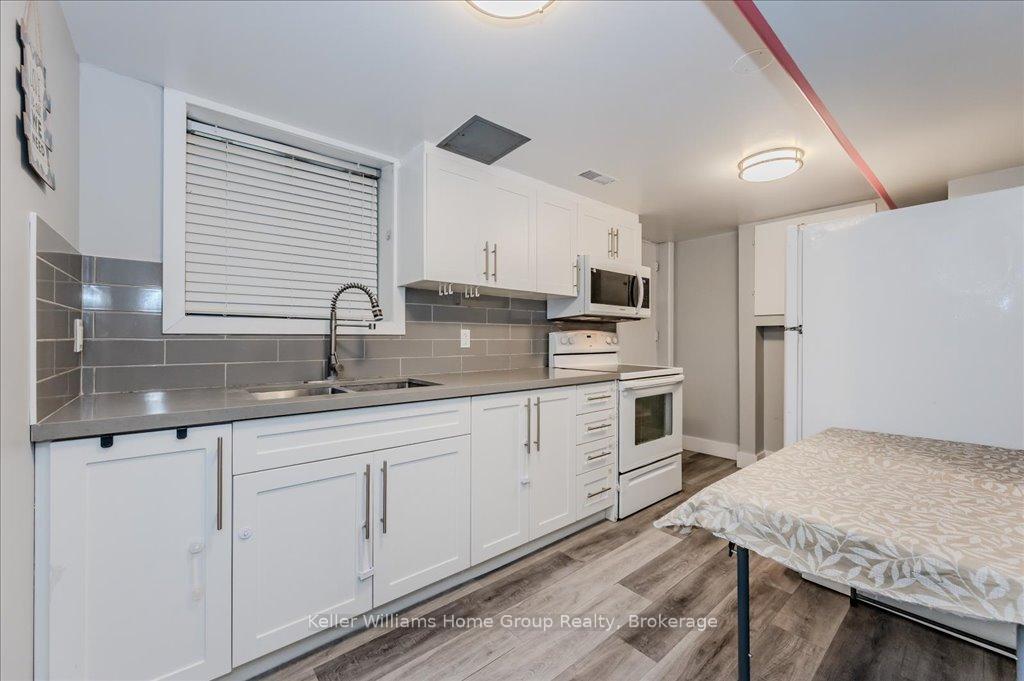 Photo 23 of 66 Traynor Avenue, Kitchener — HOMEH