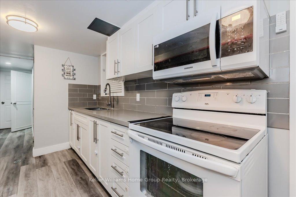 Photo 24 of 66 Traynor Avenue, Kitchener — HOMEH