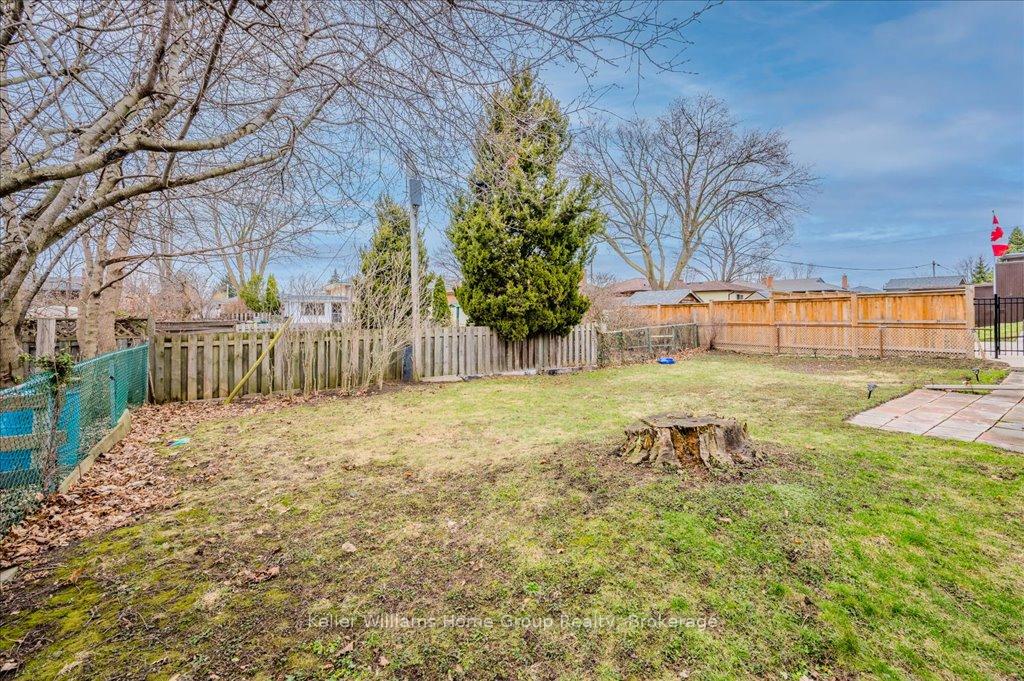 Photo 32 of 66 Traynor Avenue, Kitchener — HOMEH