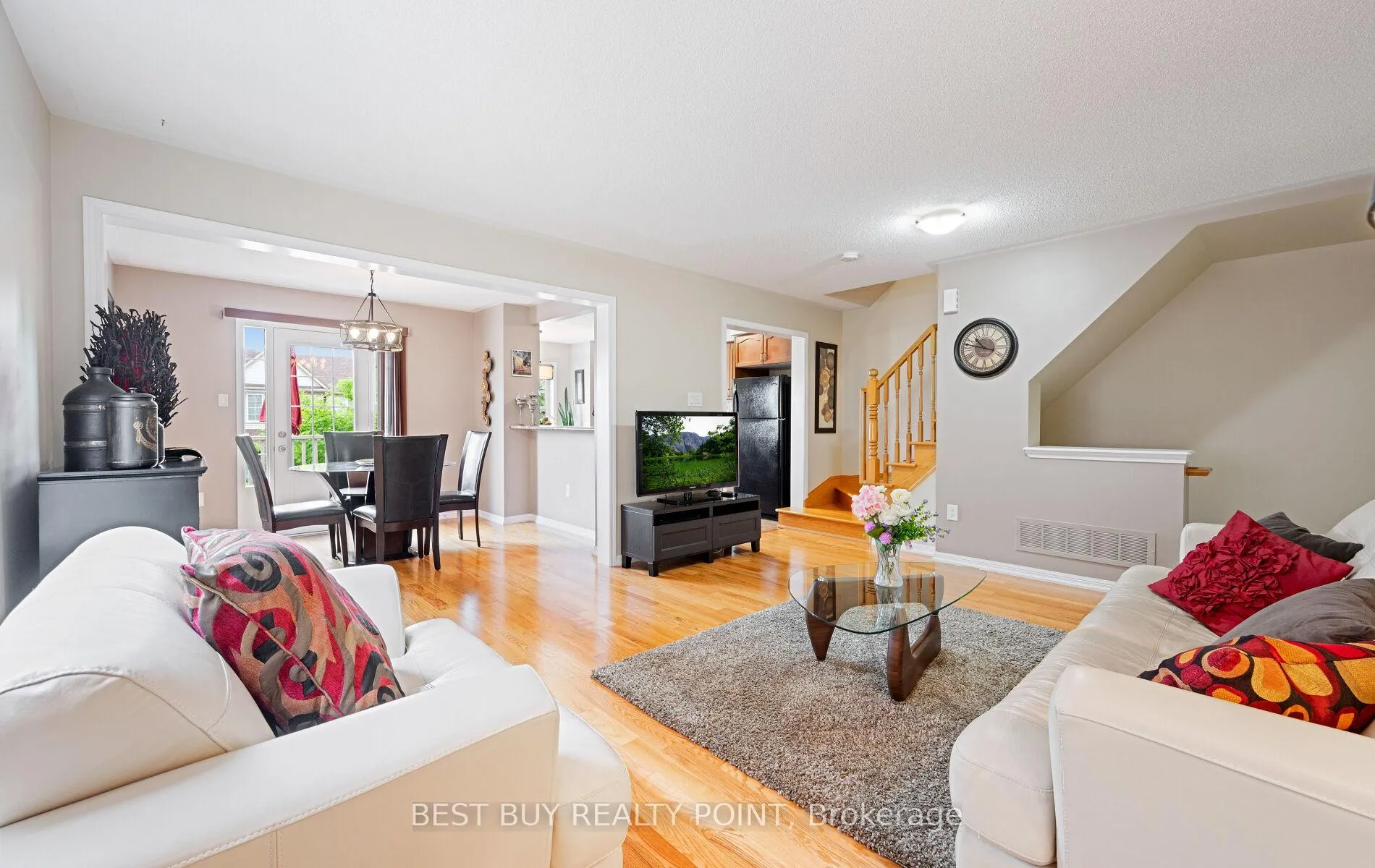 Photo 18 of 798 Shortreed Crescent, Milton, Coates — HOMEH