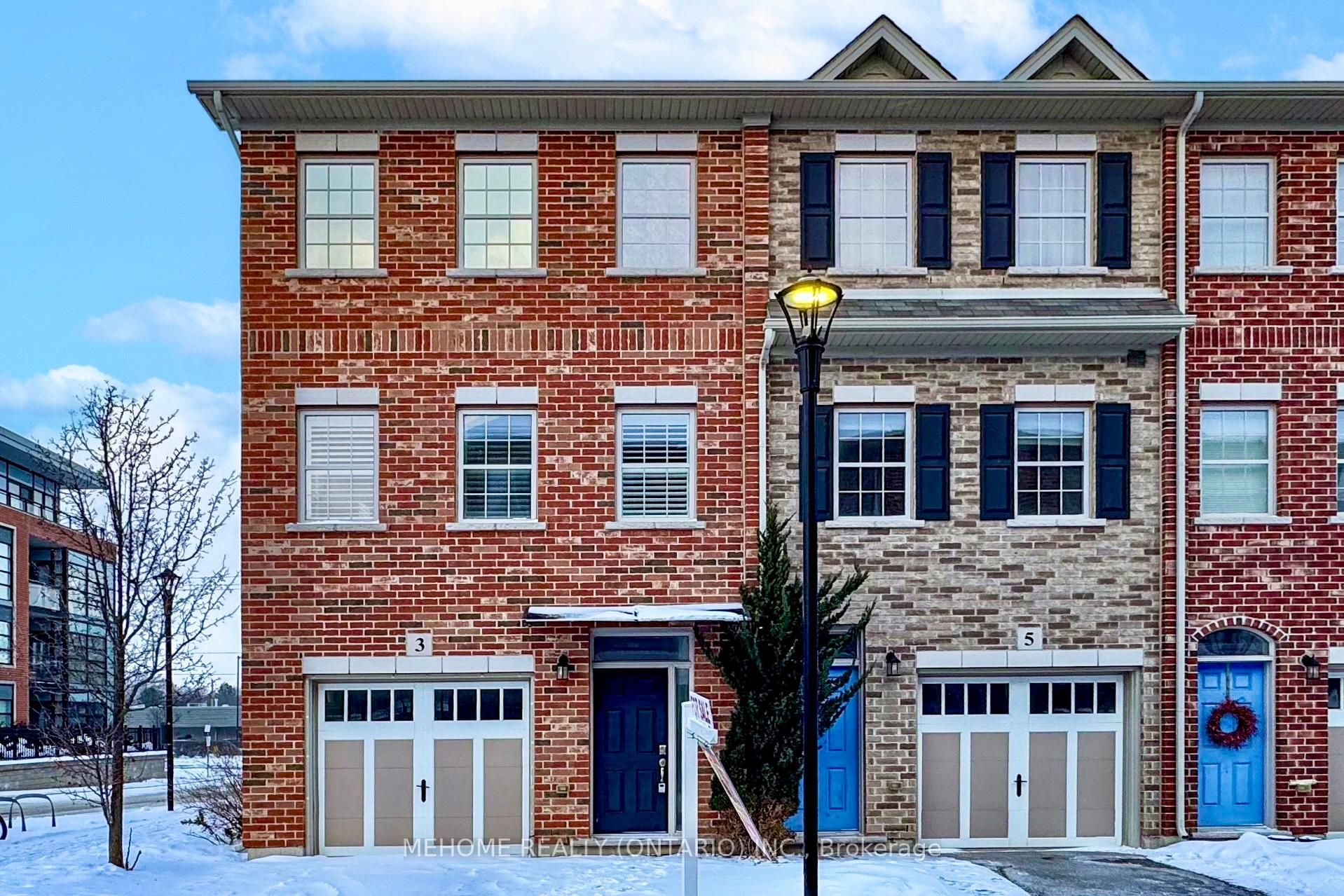 Photo 1 of 3 Hyde Park Mews, Kitchener — HOMEH
