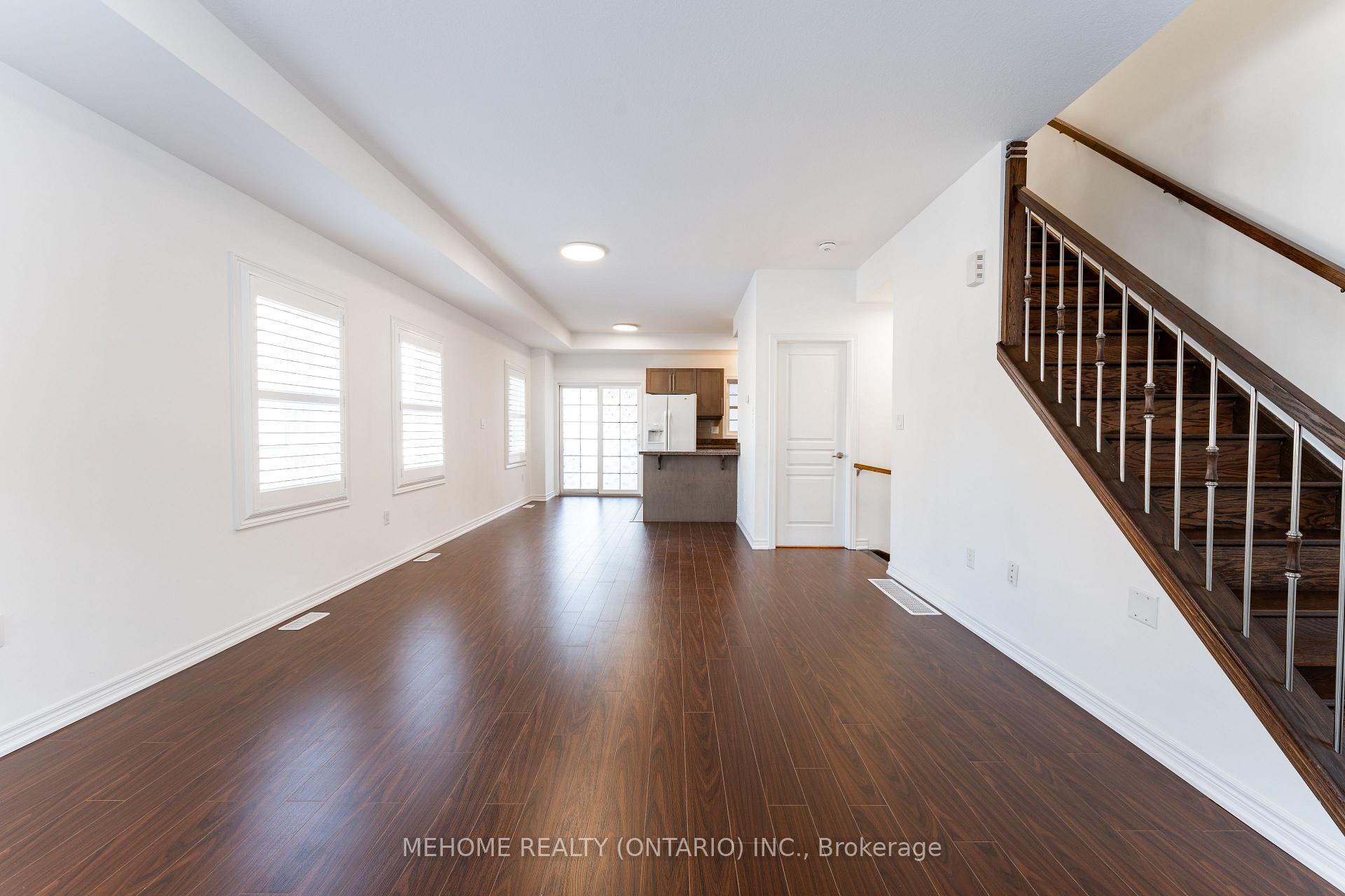 Photo 11 of 3 Hyde Park Mews, Kitchener — HOMEH