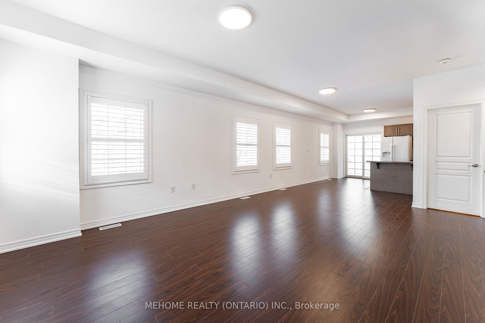 Photo 12 of 3 Hyde Park Mews, Kitchener — HOMEH
