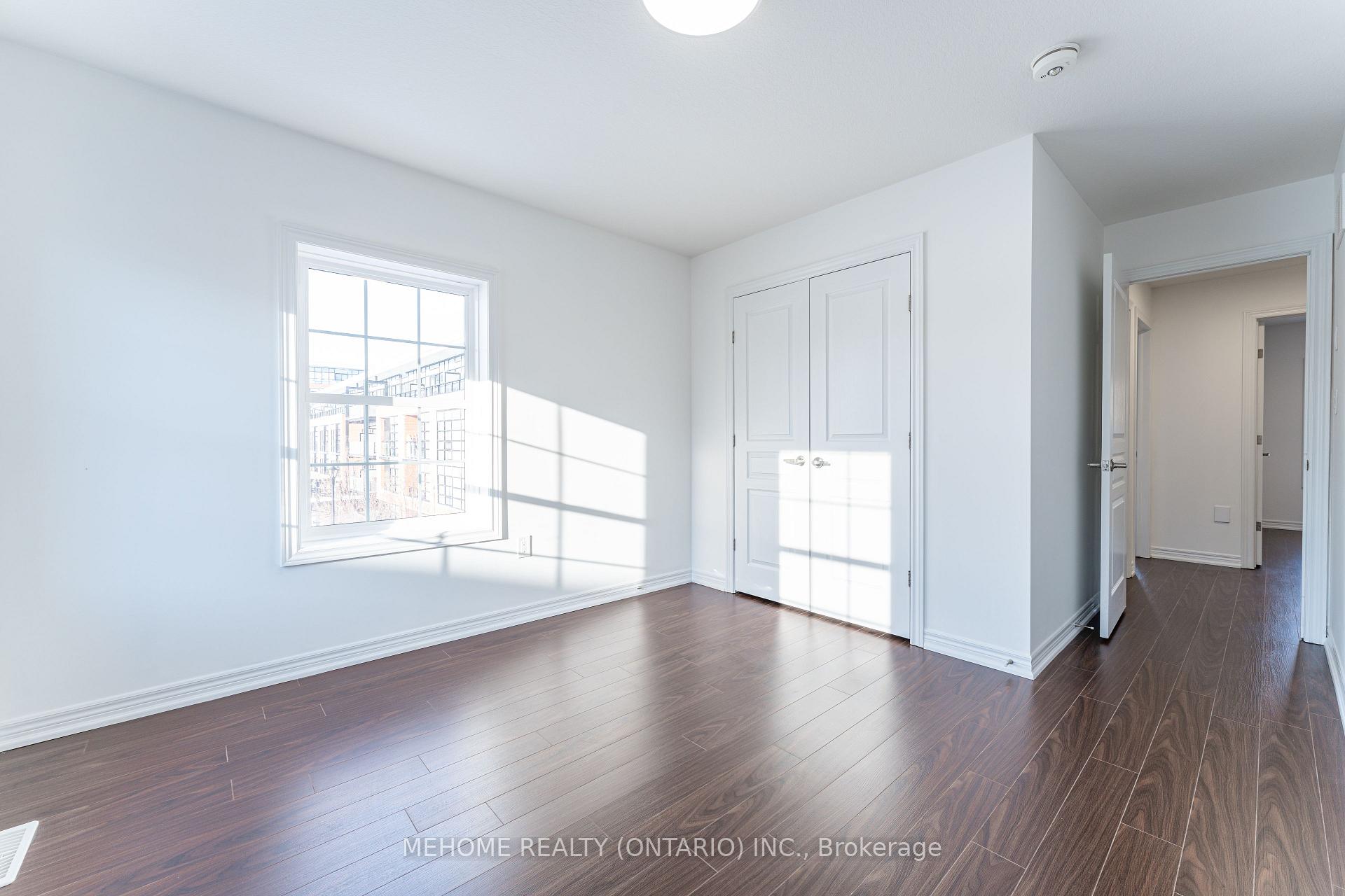 Photo 23 of 3 Hyde Park Mews, Kitchener — HOMEH