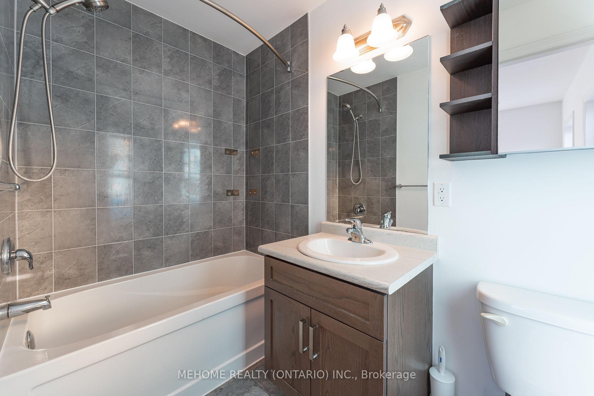 Photo 25 of 3 Hyde Park Mews, Kitchener — HOMEH