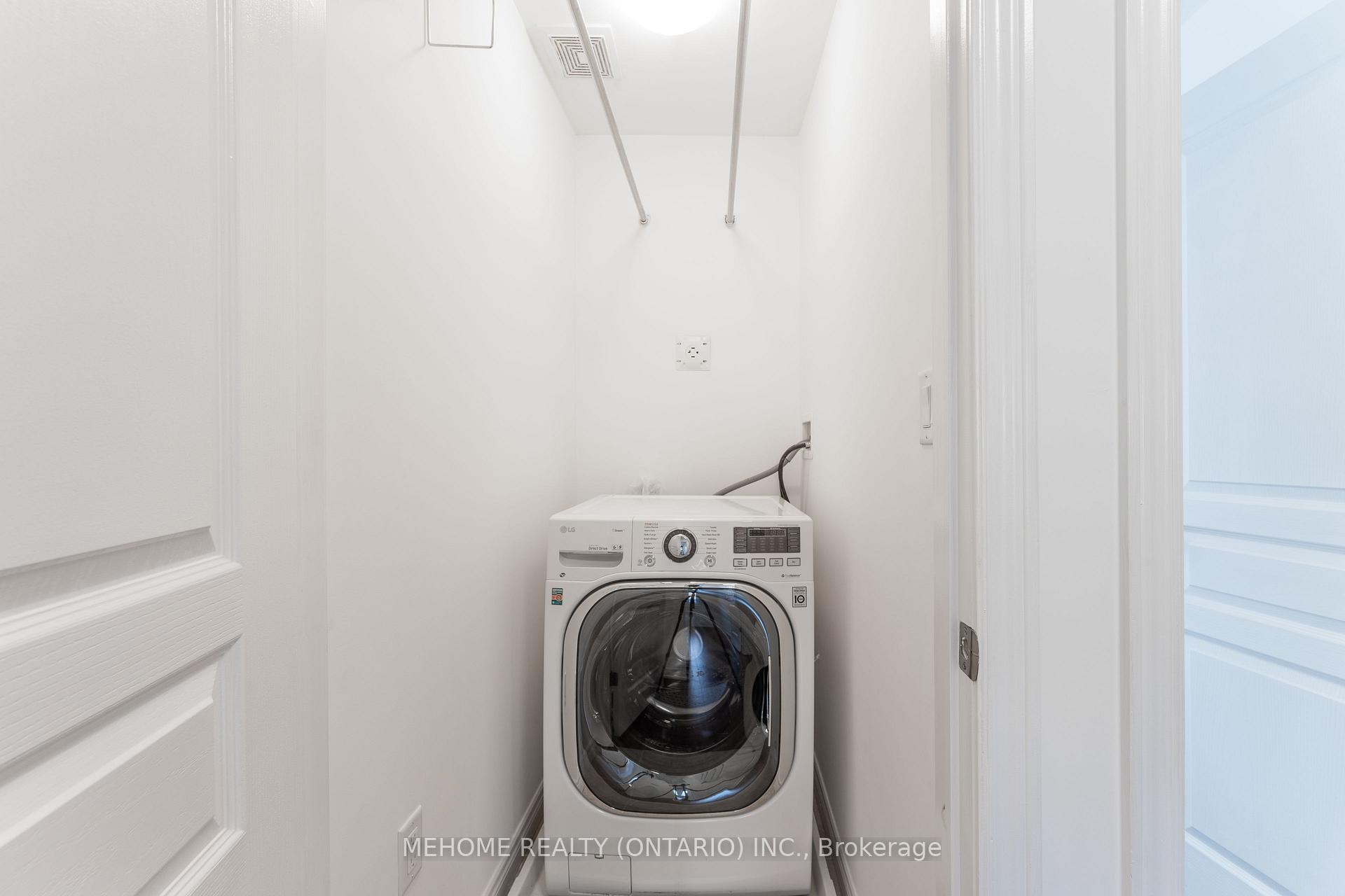 Photo 34 of 3 Hyde Park Mews, Kitchener — HOMEH