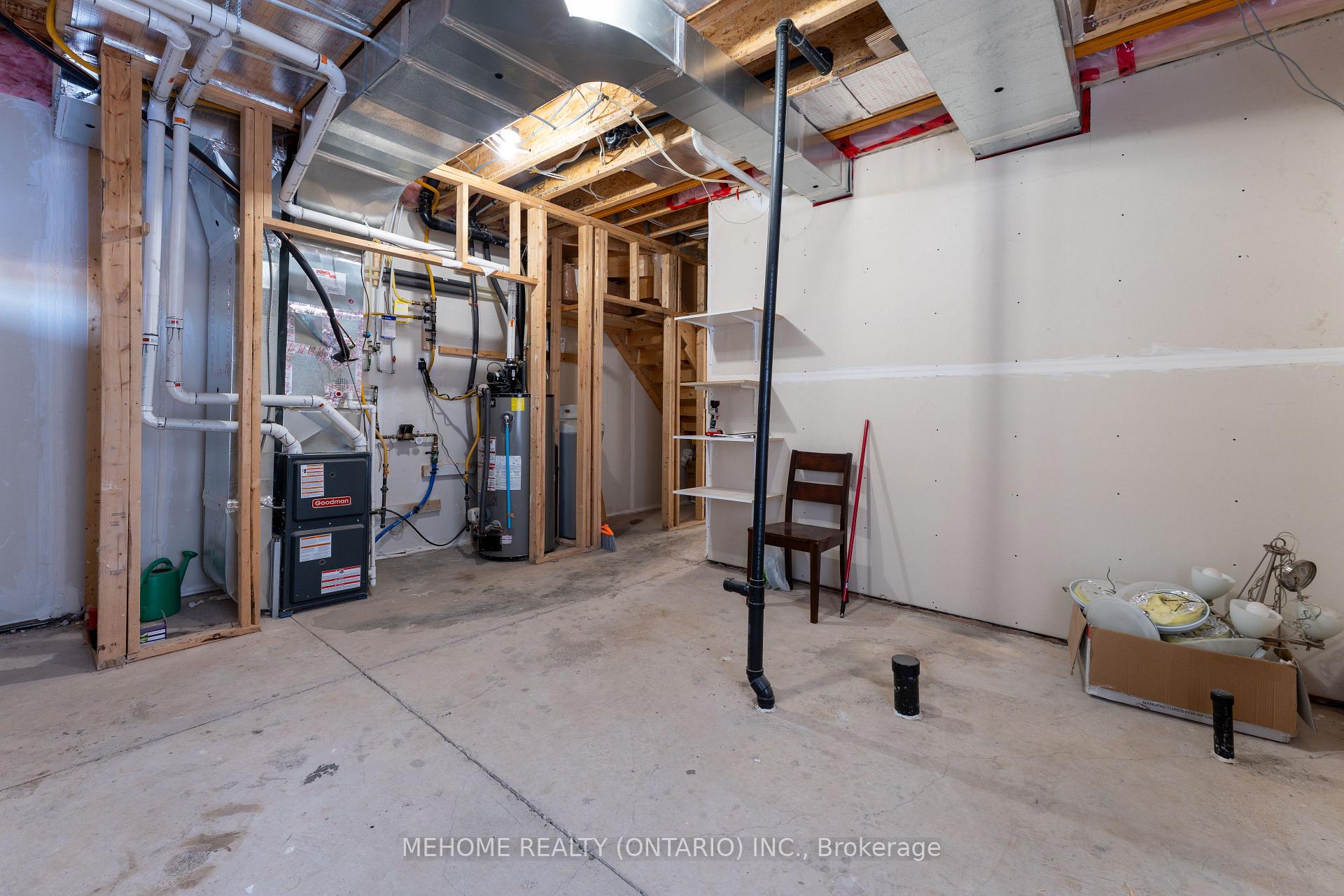 Photo 36 of 3 Hyde Park Mews, Kitchener — HOMEH