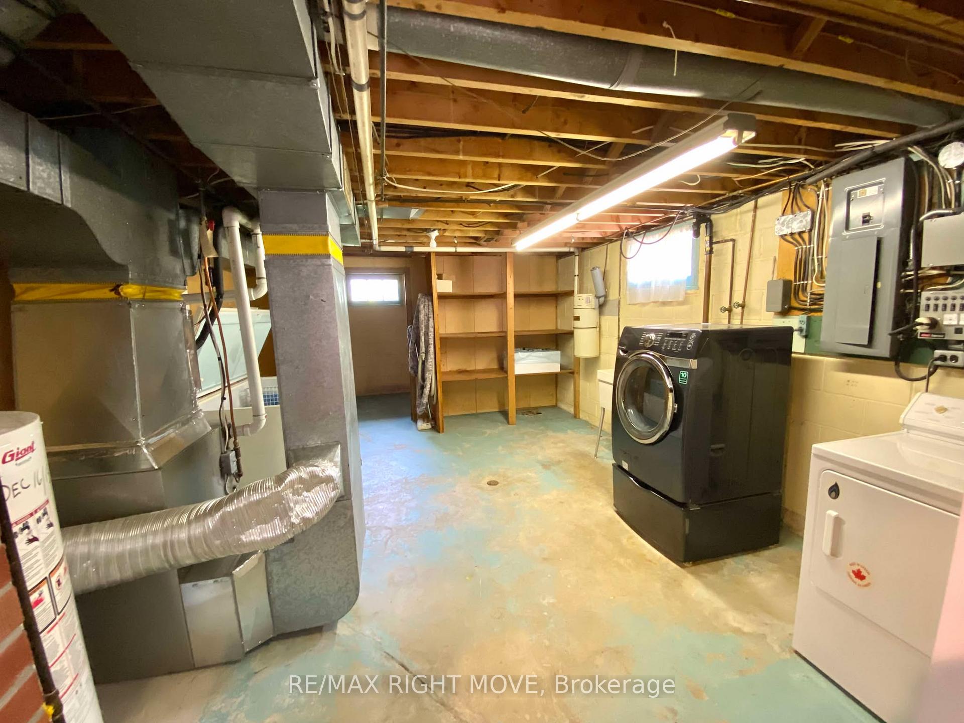 Photo 19 of 803 Hugel Avenue, Midland — HOMEH