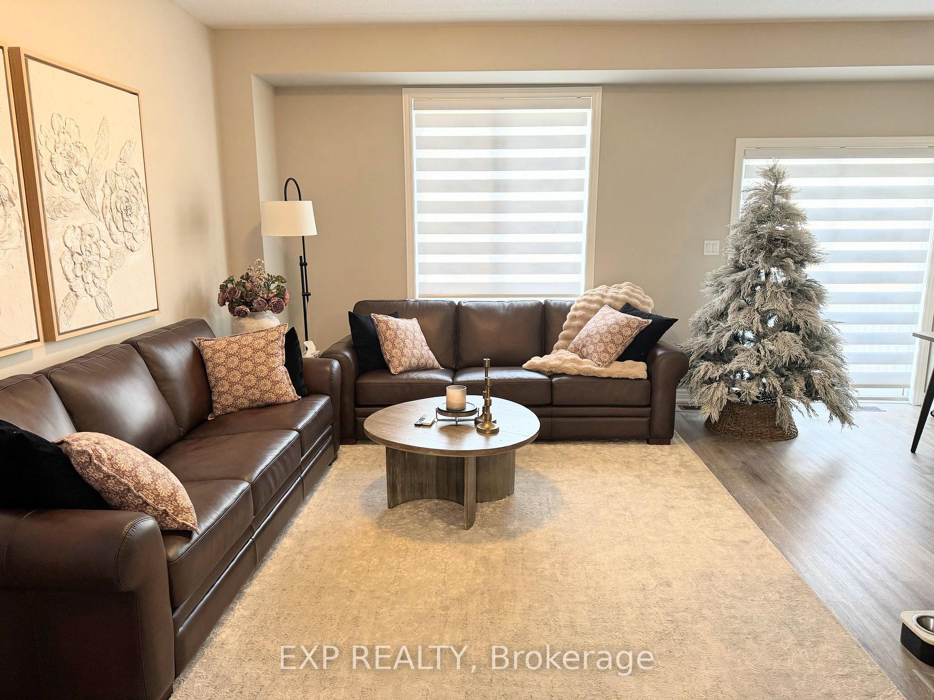 Photo 5 of 32 Linden Park Lane, Hamilton, Hill Park — HOMEH