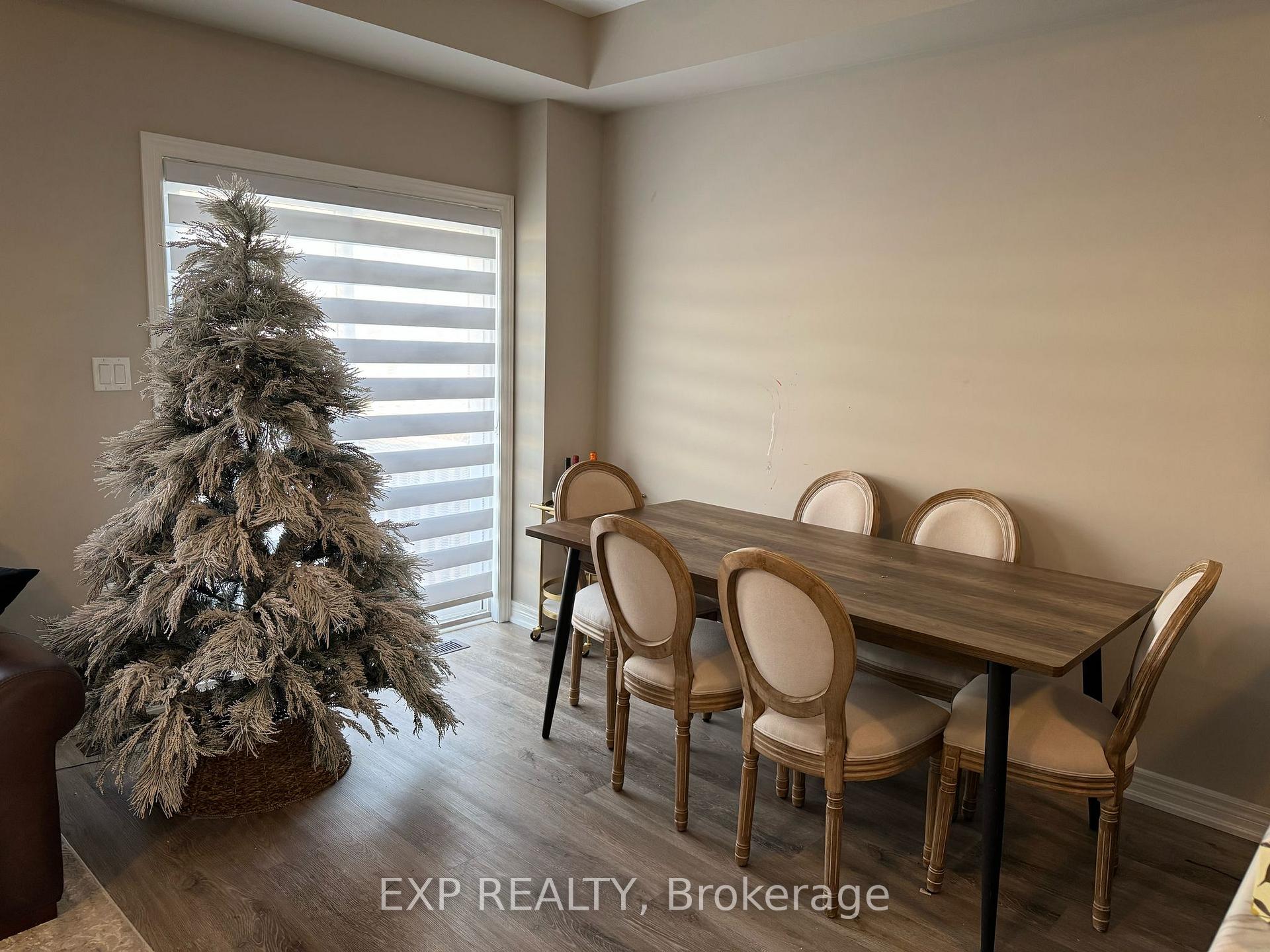 Photo 8 of 32 Linden Park Lane, Hamilton, Hill Park — HOMEH