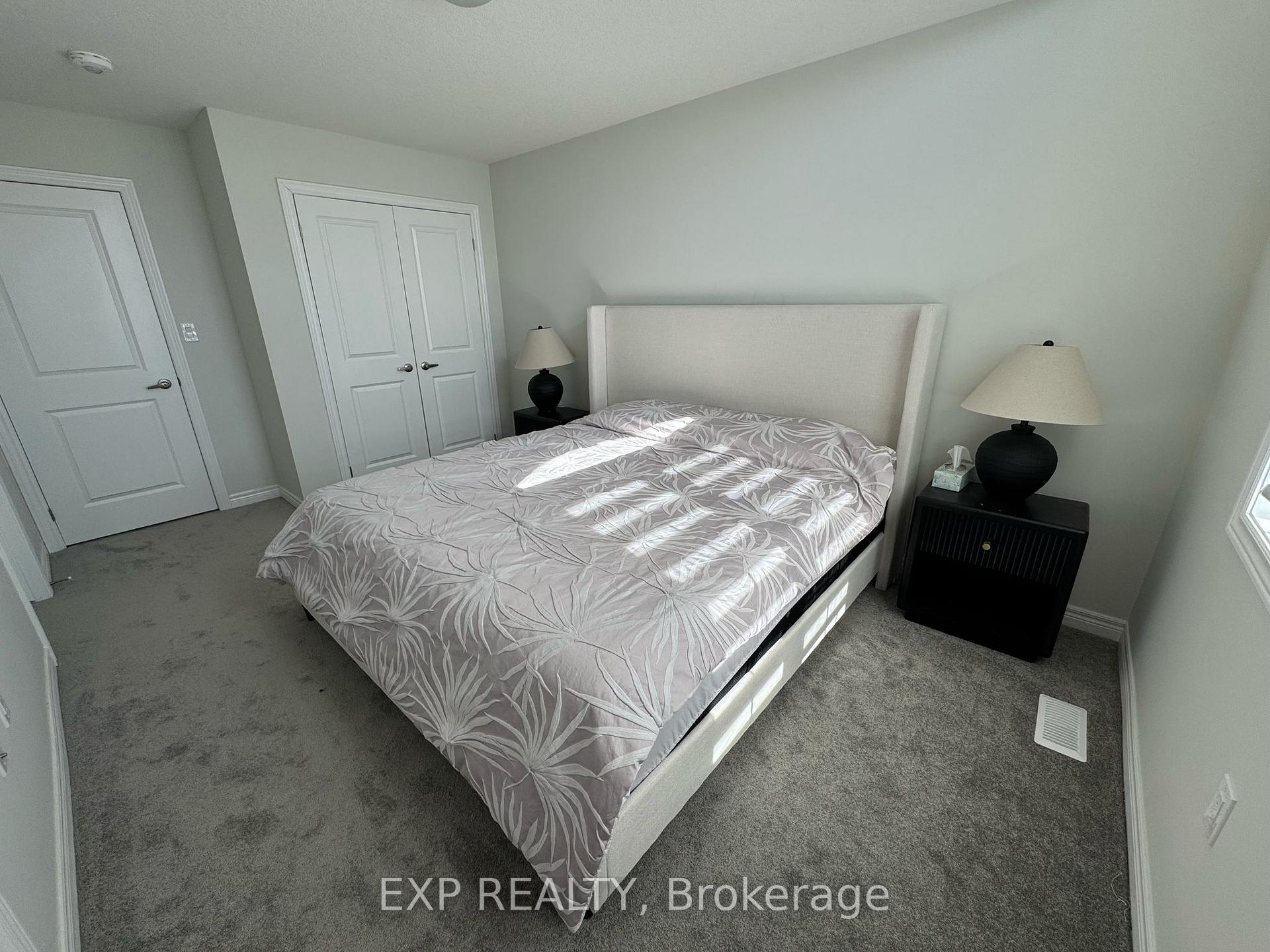Photo 11 of 32 Linden Park Lane, Hamilton, Hill Park — HOMEH