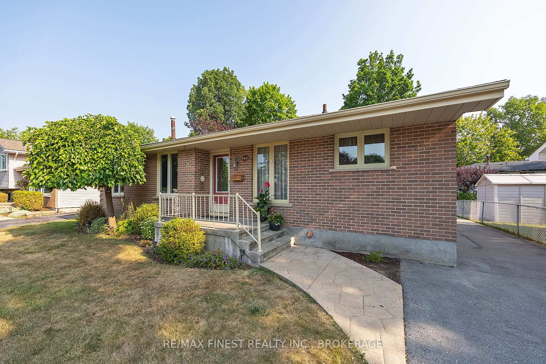 Photo 4 of 984 Lincoln Drive, Kingston, South of Taylor-Kidd Blvd — HOMEH