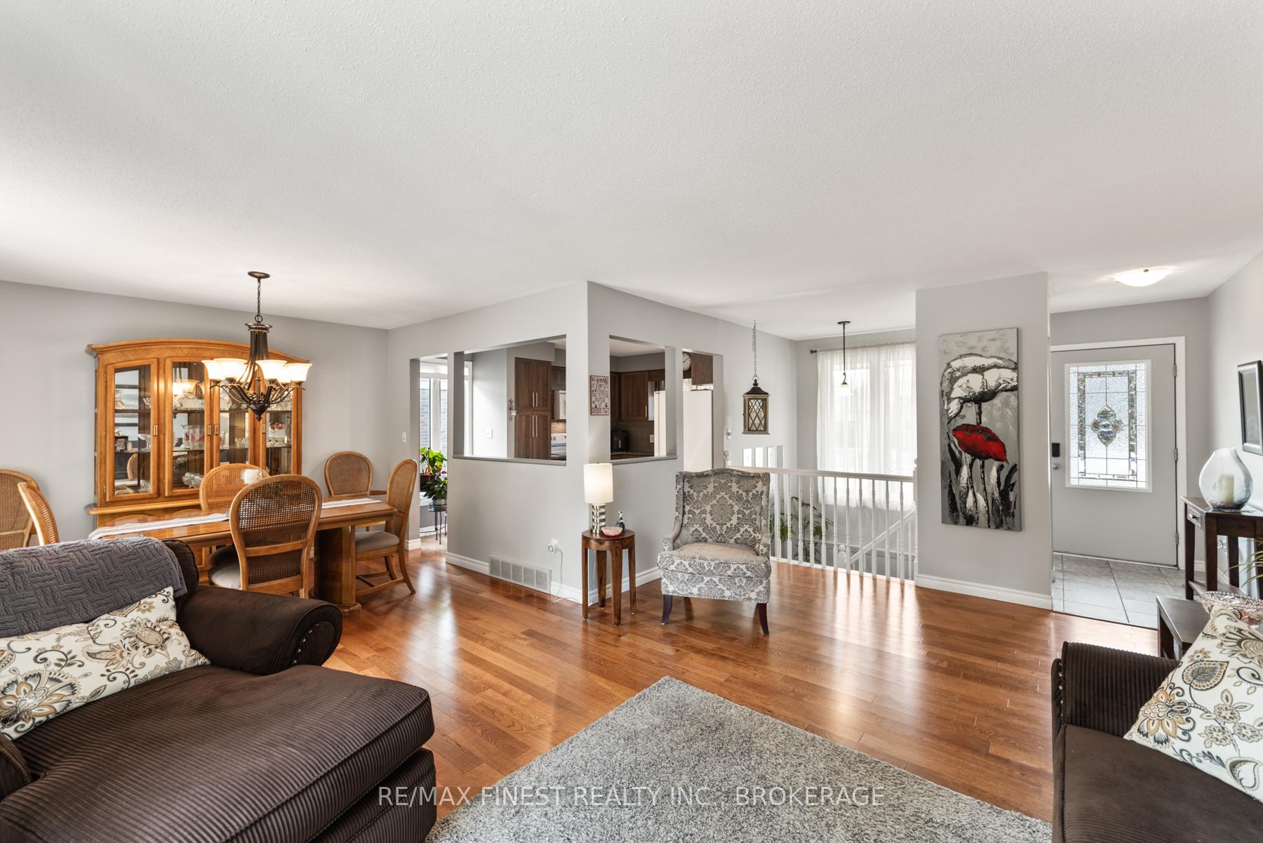 Photo 10 of 984 Lincoln Drive, Kingston, South of Taylor-Kidd Blvd — HOMEH