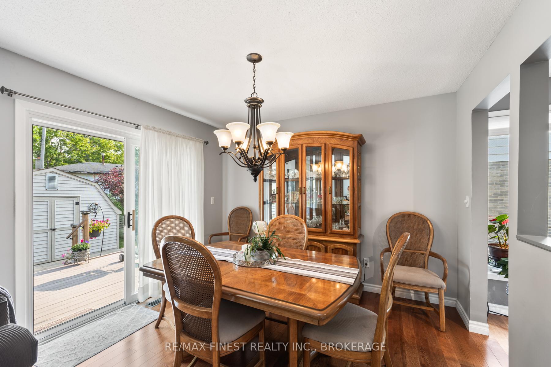 Photo 11 of 984 Lincoln Drive, Kingston, South of Taylor-Kidd Blvd — HOMEH