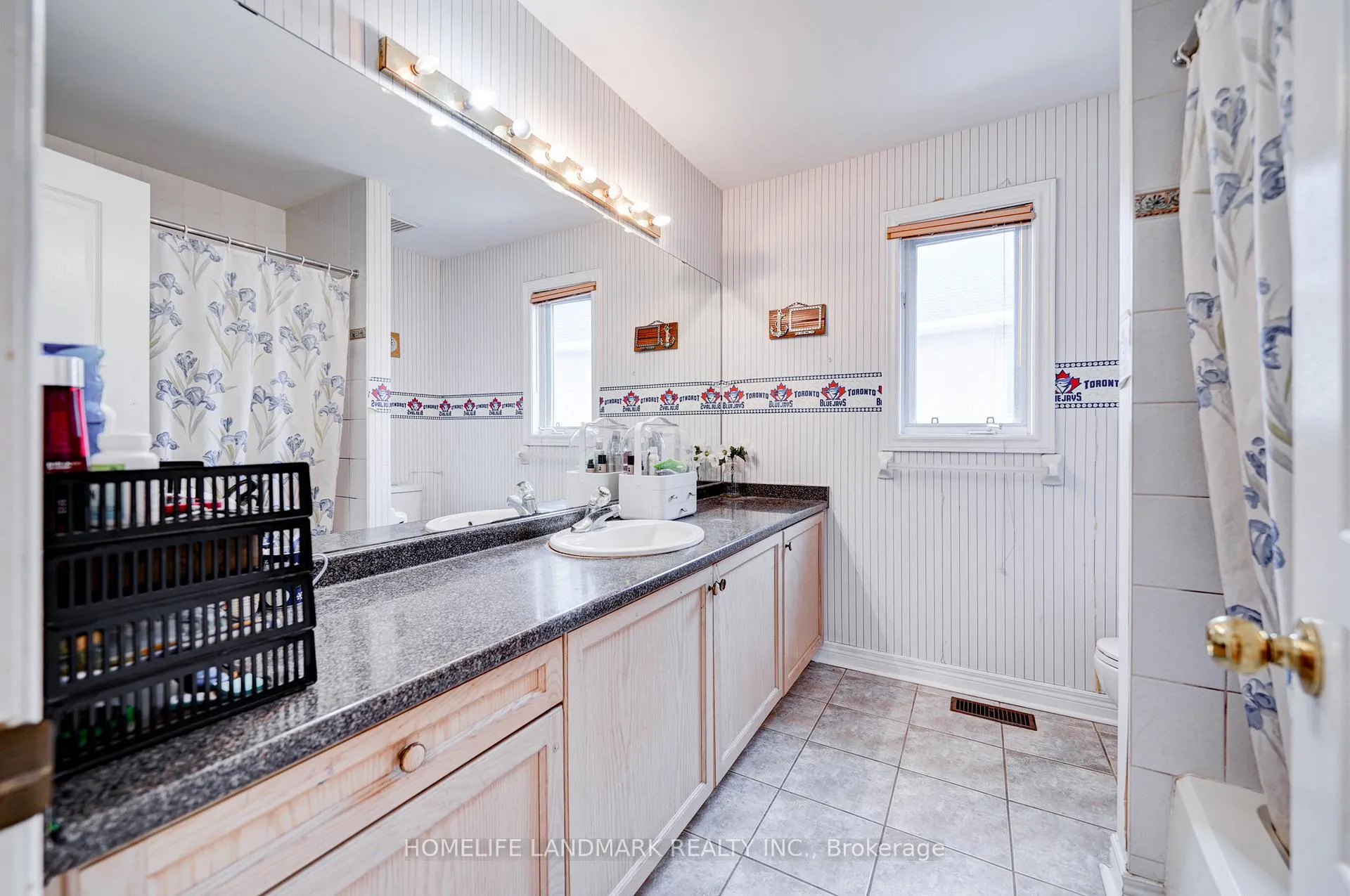 Photo 15 of 35 Forester Crescent, Markham, Cachet — HOMEH