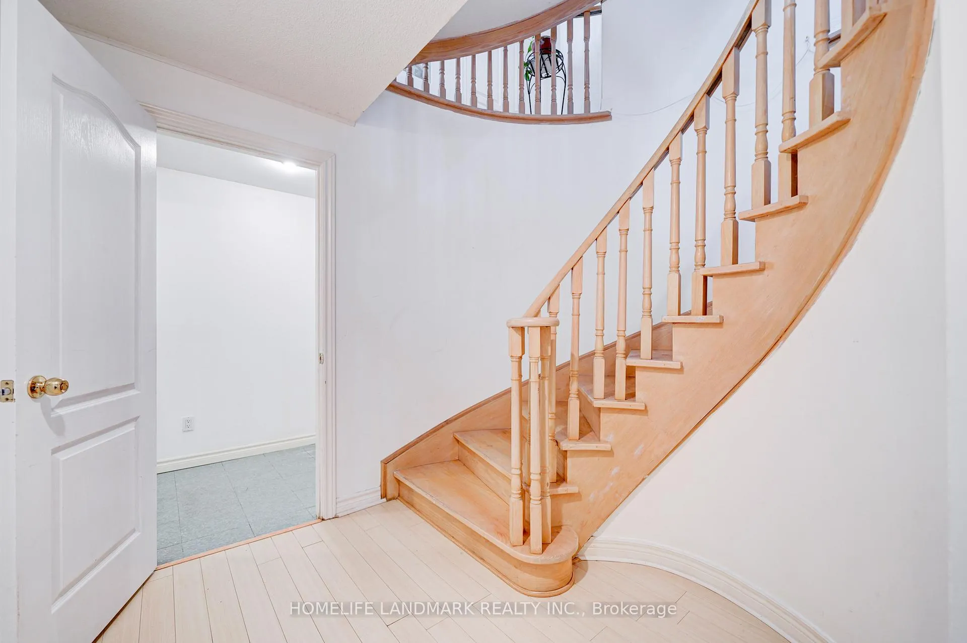 Photo 20 of 35 Forester Crescent, Markham, Cachet — HOMEH