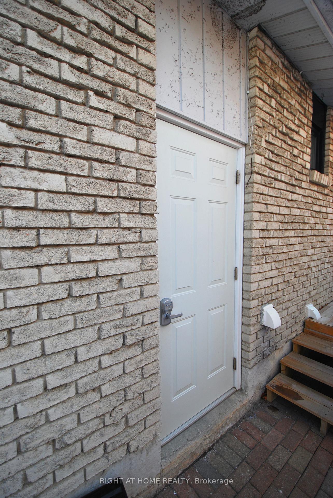 Photo 32 of 32 Braeburn Drive, Markham, Aileen-Willowbrook — HOMEH