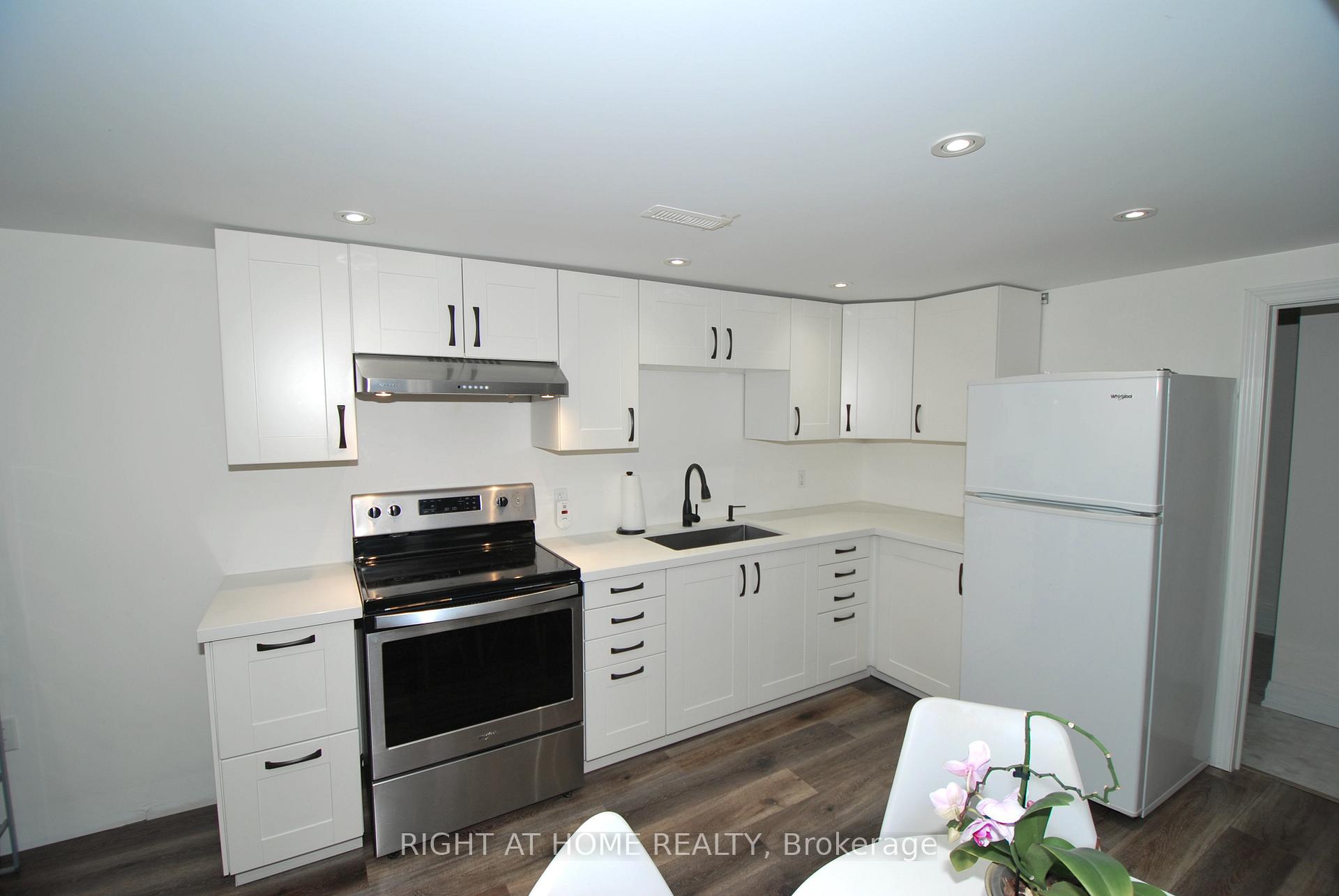Photo 38 of 32 Braeburn Drive, Markham, Aileen-Willowbrook — HOMEH